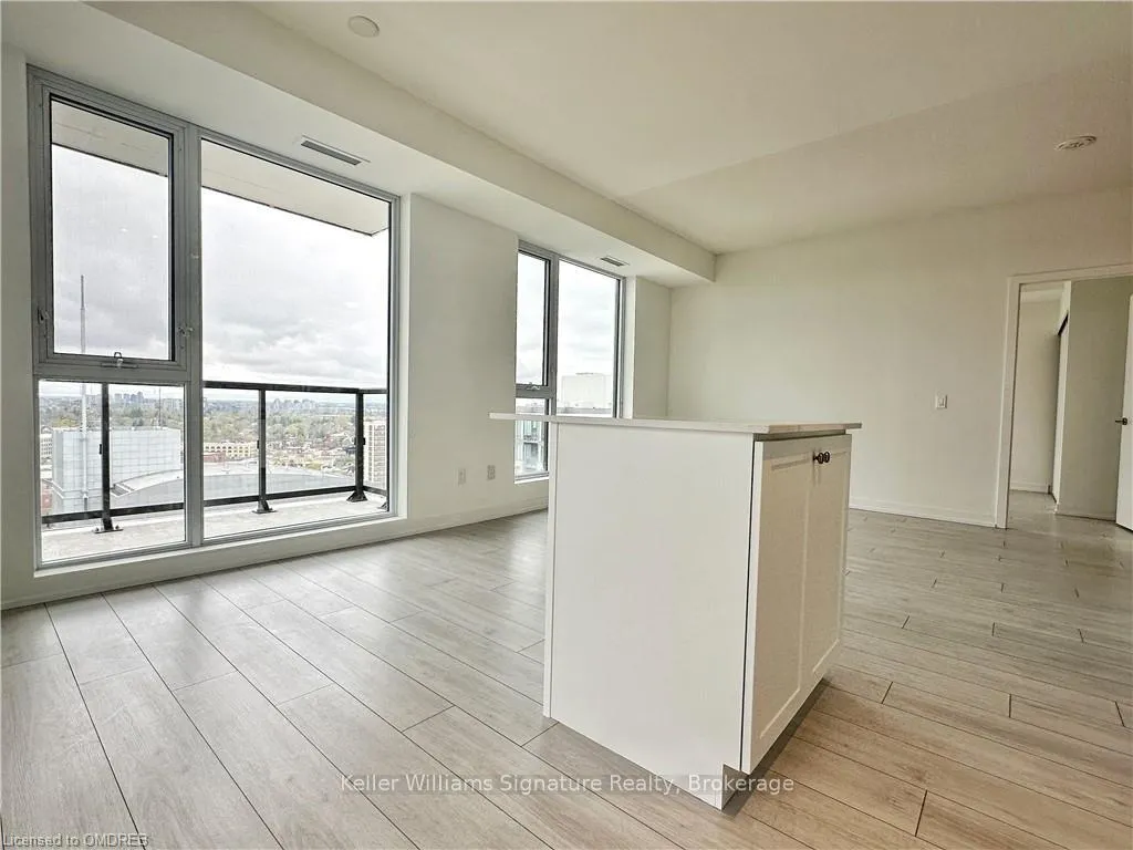Photo 5 of Unit 1809, 55 Duke Street, Kitchener, City Commercial Core — HOMEH
