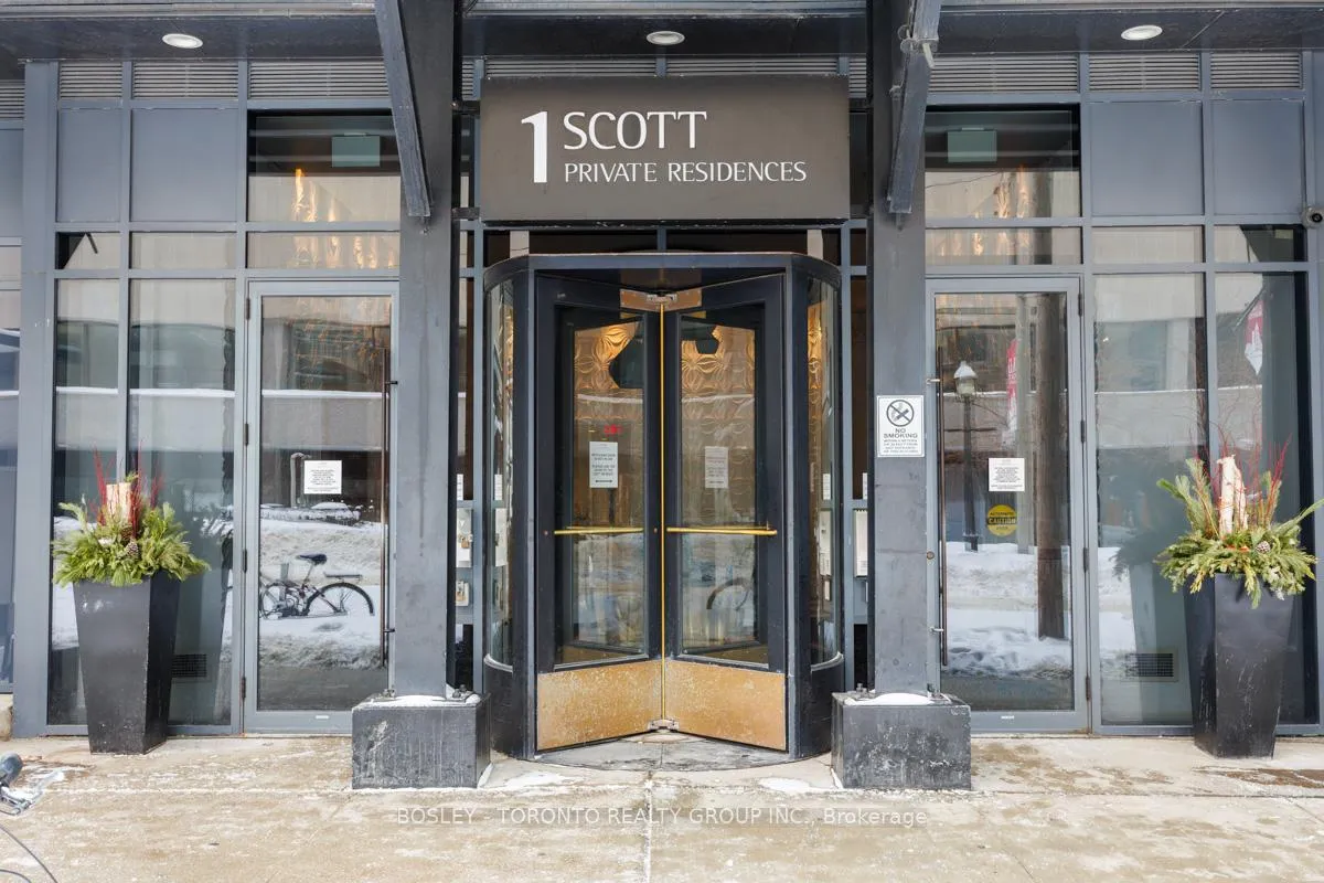 Photo 2 of Unit 606, 1 Scott Street, Toronto, Waterfront Communities — HOMEH