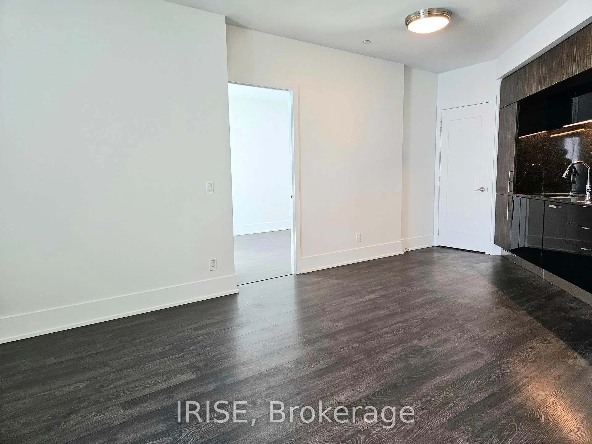 Photo 4 of Unit Ph13, 1 Edgewater Drive, Toronto, Waterfront Communities — HOMEH
