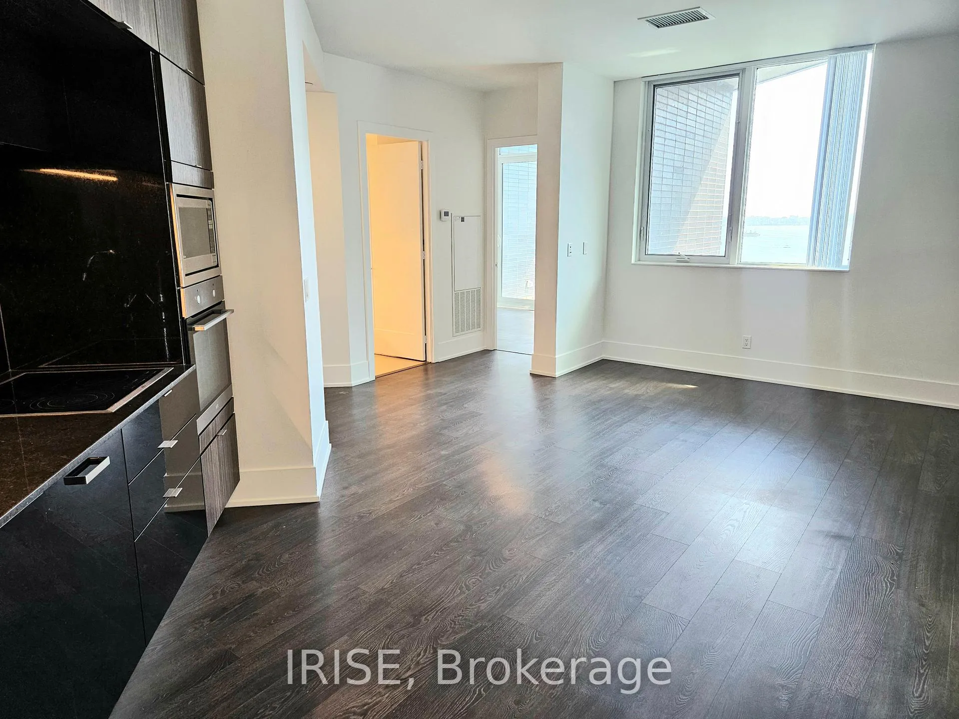 Photo 6 of Unit Ph13, 1 Edgewater Drive, Toronto, Waterfront Communities — HOMEH