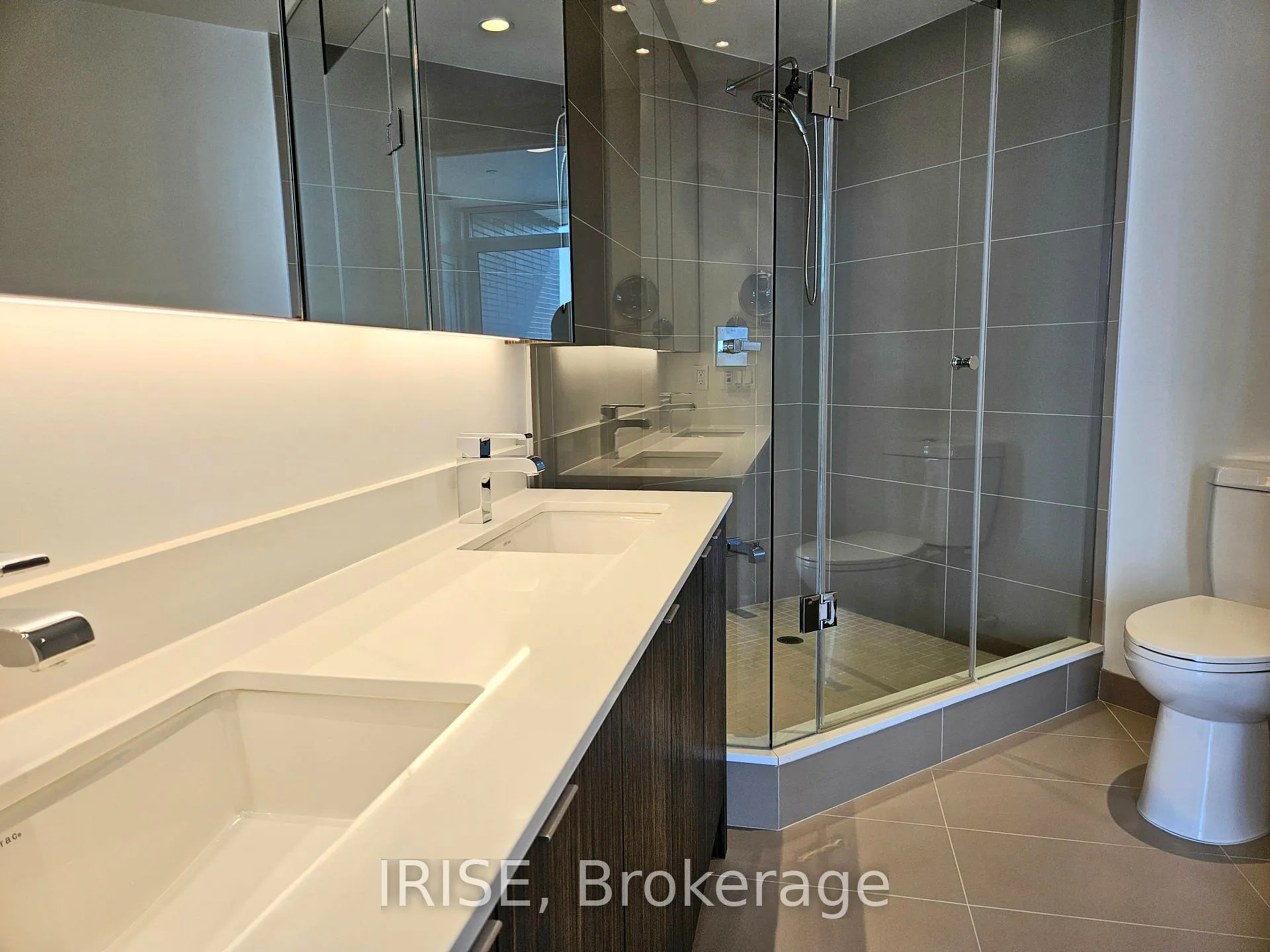Photo 13 of Unit Ph13, 1 Edgewater Drive, Toronto, Waterfront Communities — HOMEH