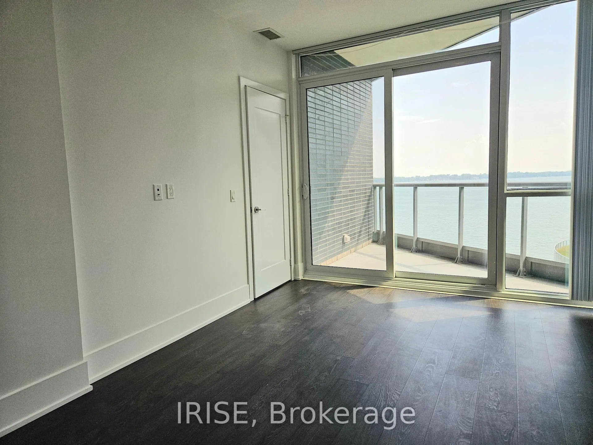 Photo 14 of Unit Ph13, 1 Edgewater Drive, Toronto, Waterfront Communities — HOMEH