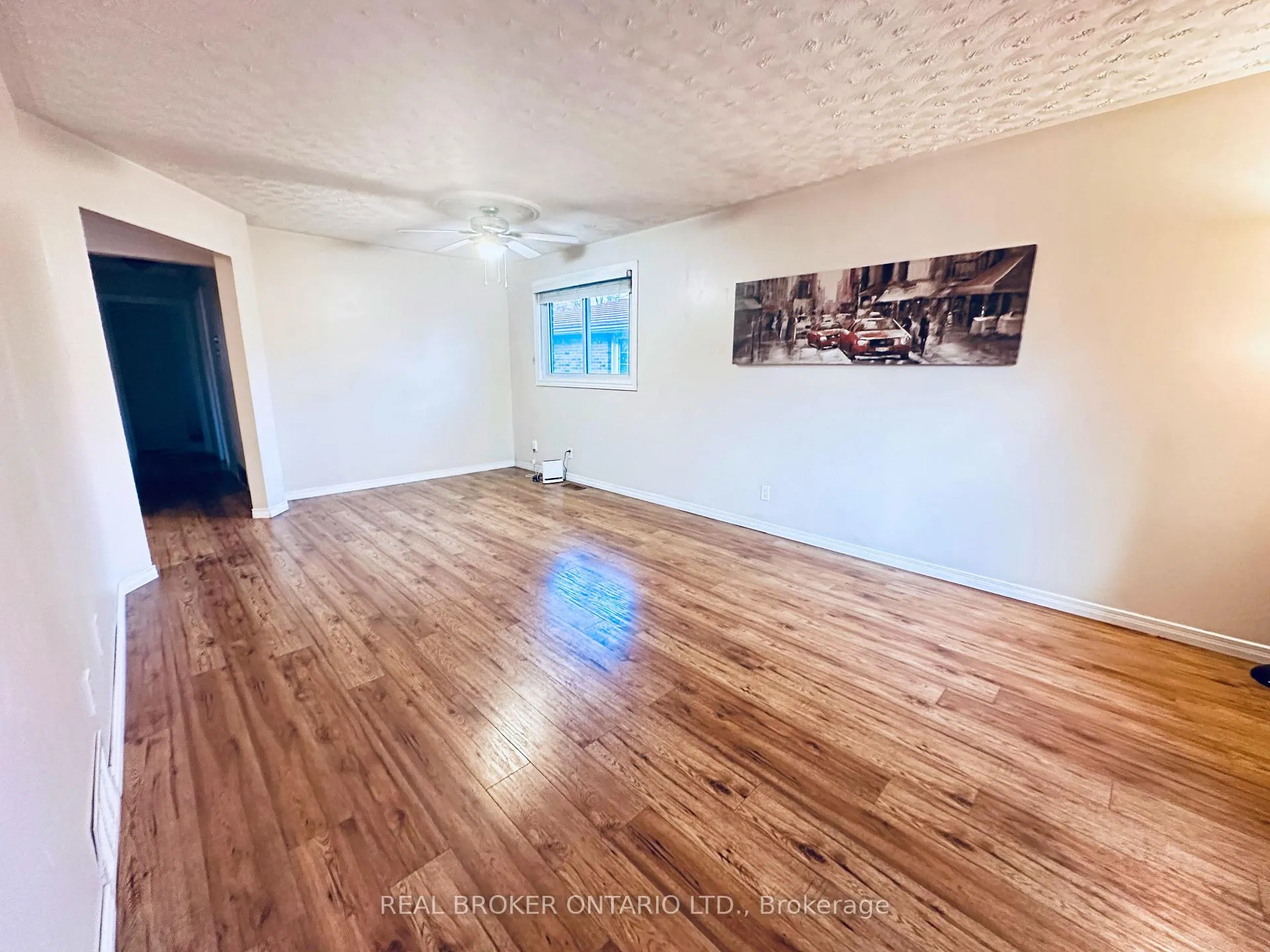 Photo 6 of Unit UPPER, 60 Sandsprings Crescent, Kitchener — HOMEH