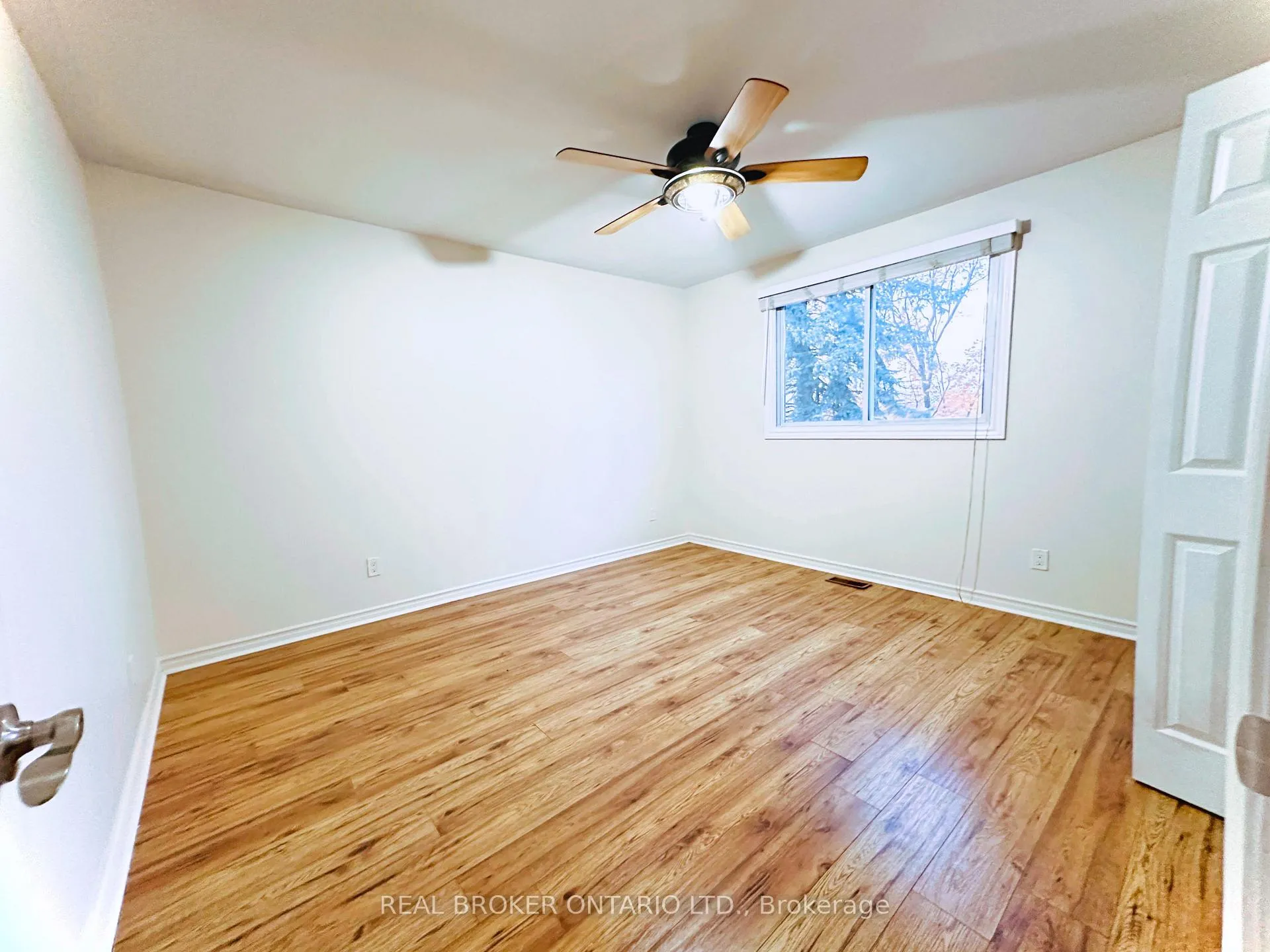 Photo 14 of Unit UPPER, 60 Sandsprings Crescent, Kitchener — HOMEH