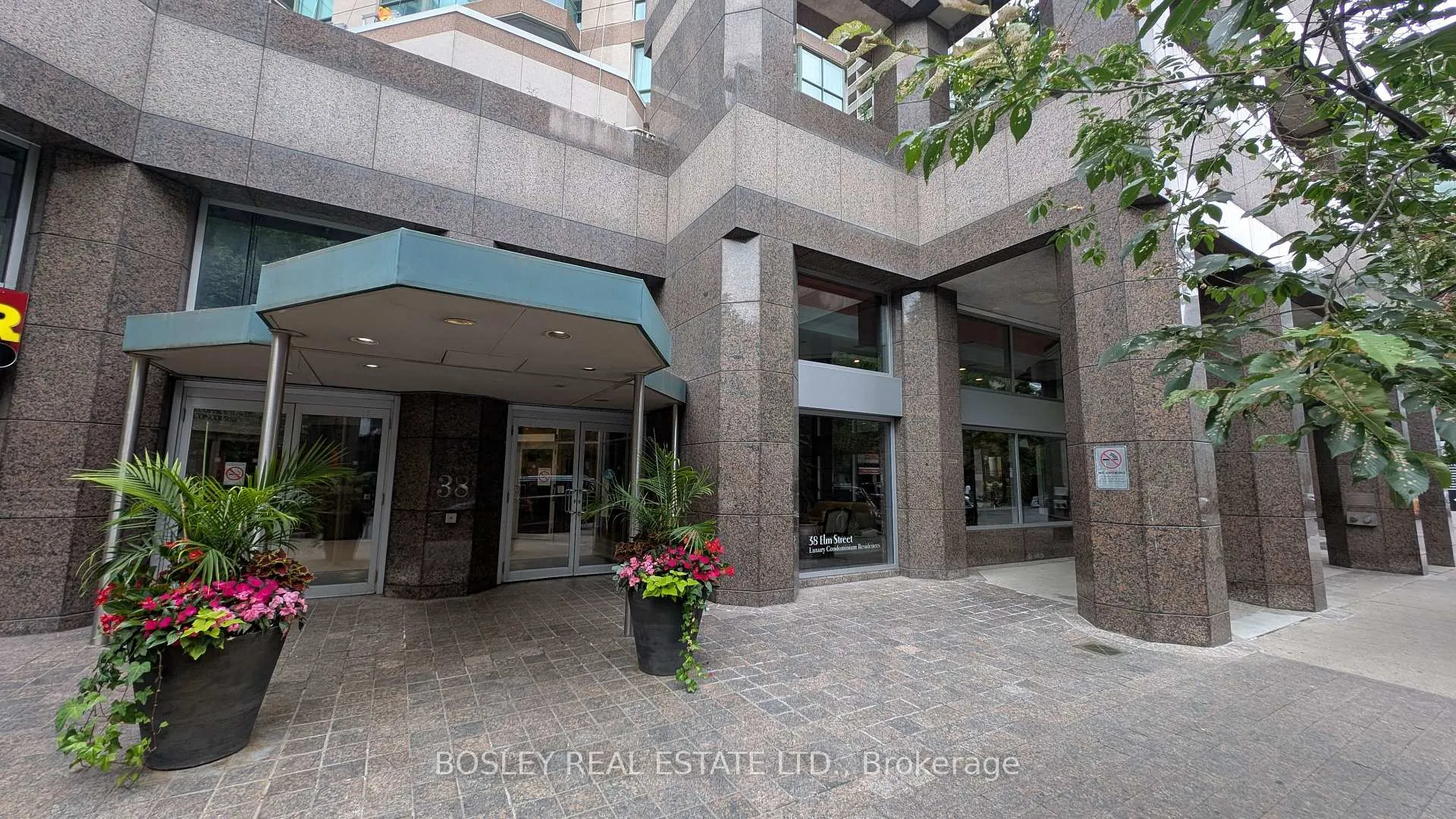 Photo 2 of Unit PH3403, 38 Elm Street, Toronto, Bay Street Corridor — HOMEH