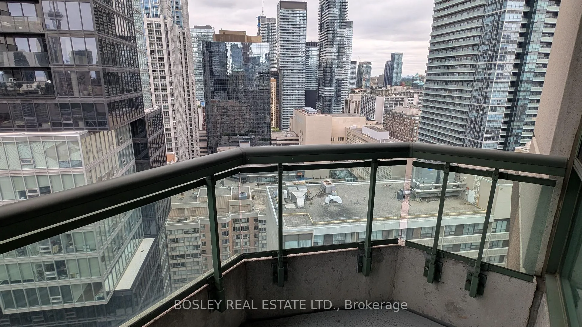 Photo 15 of Unit PH3403, 38 Elm Street, Toronto, Bay Street Corridor — HOMEH
