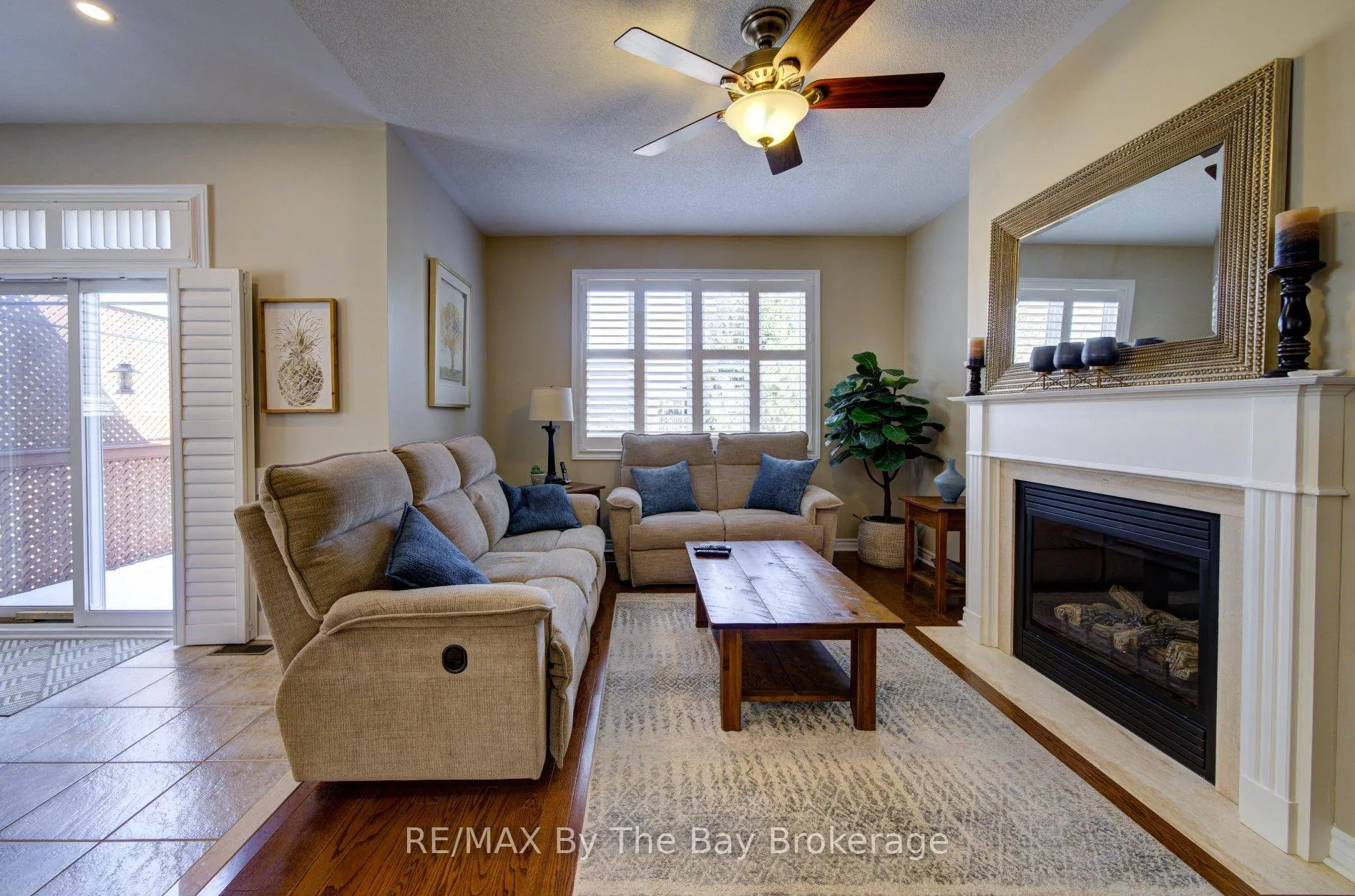 Photo 7 of 69 White Sands Way, Wasaga Beach — HOMEH