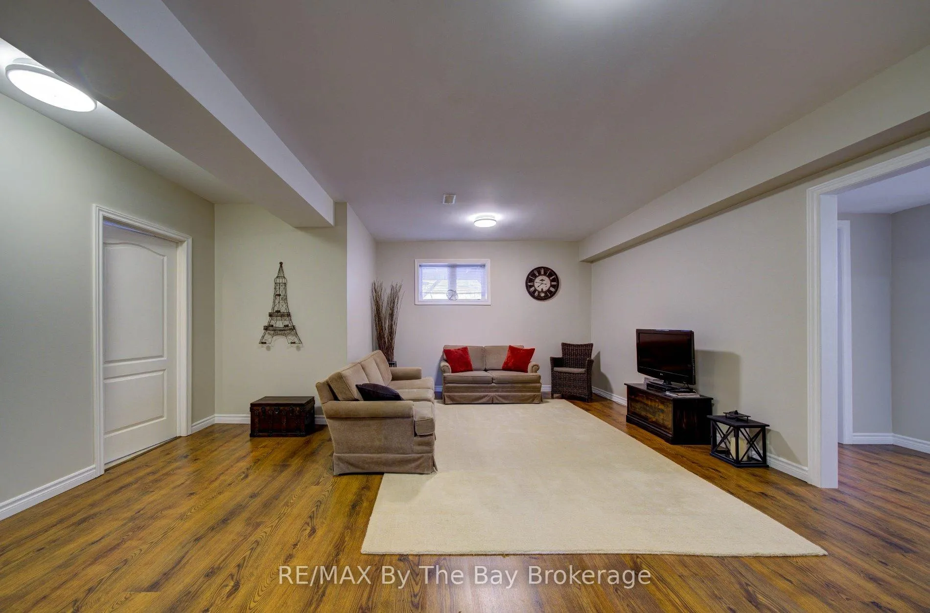 Photo 14 of 69 White Sands Way, Wasaga Beach — HOMEH