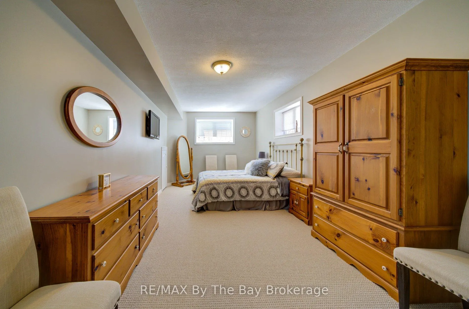 Photo 18 of 69 White Sands Way, Wasaga Beach — HOMEH