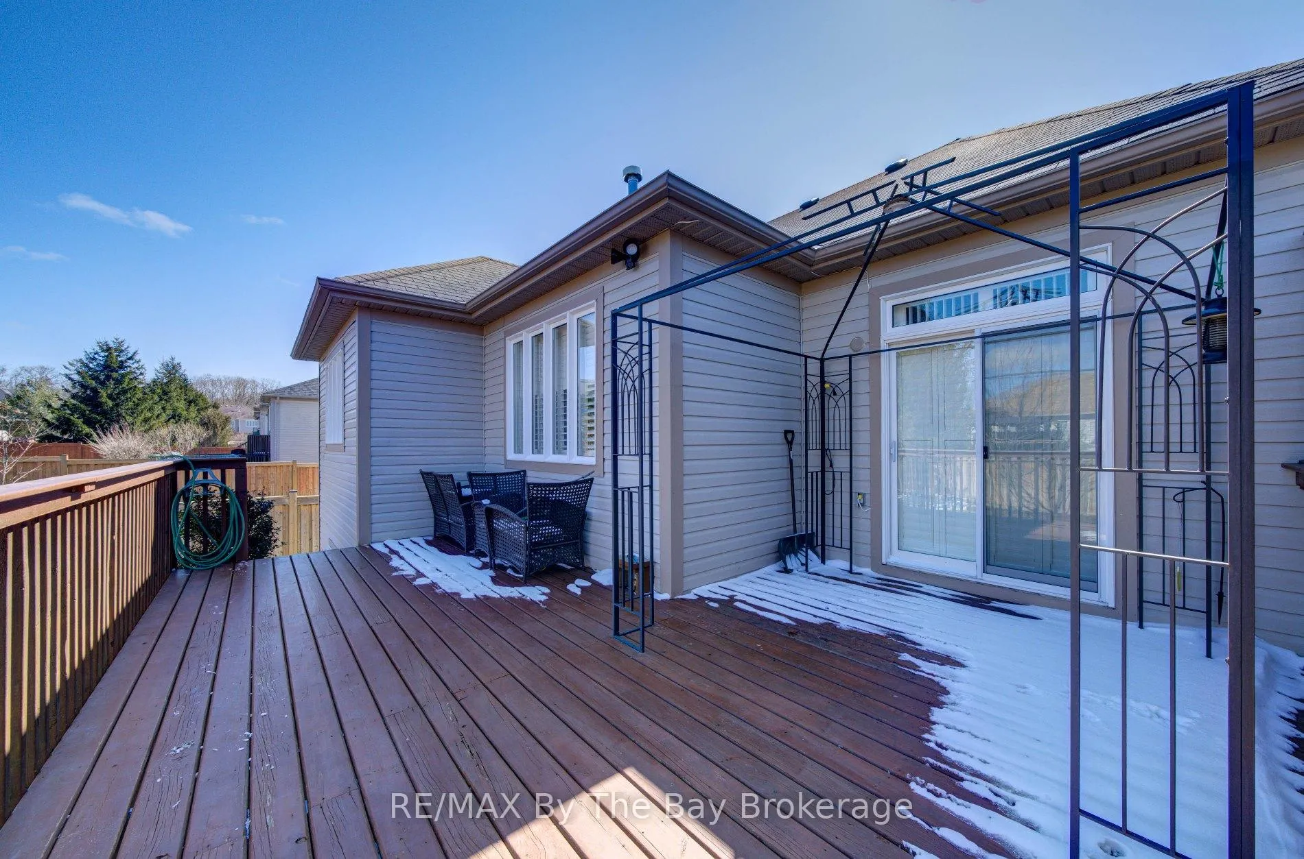 Photo 20 of 69 White Sands Way, Wasaga Beach — HOMEH