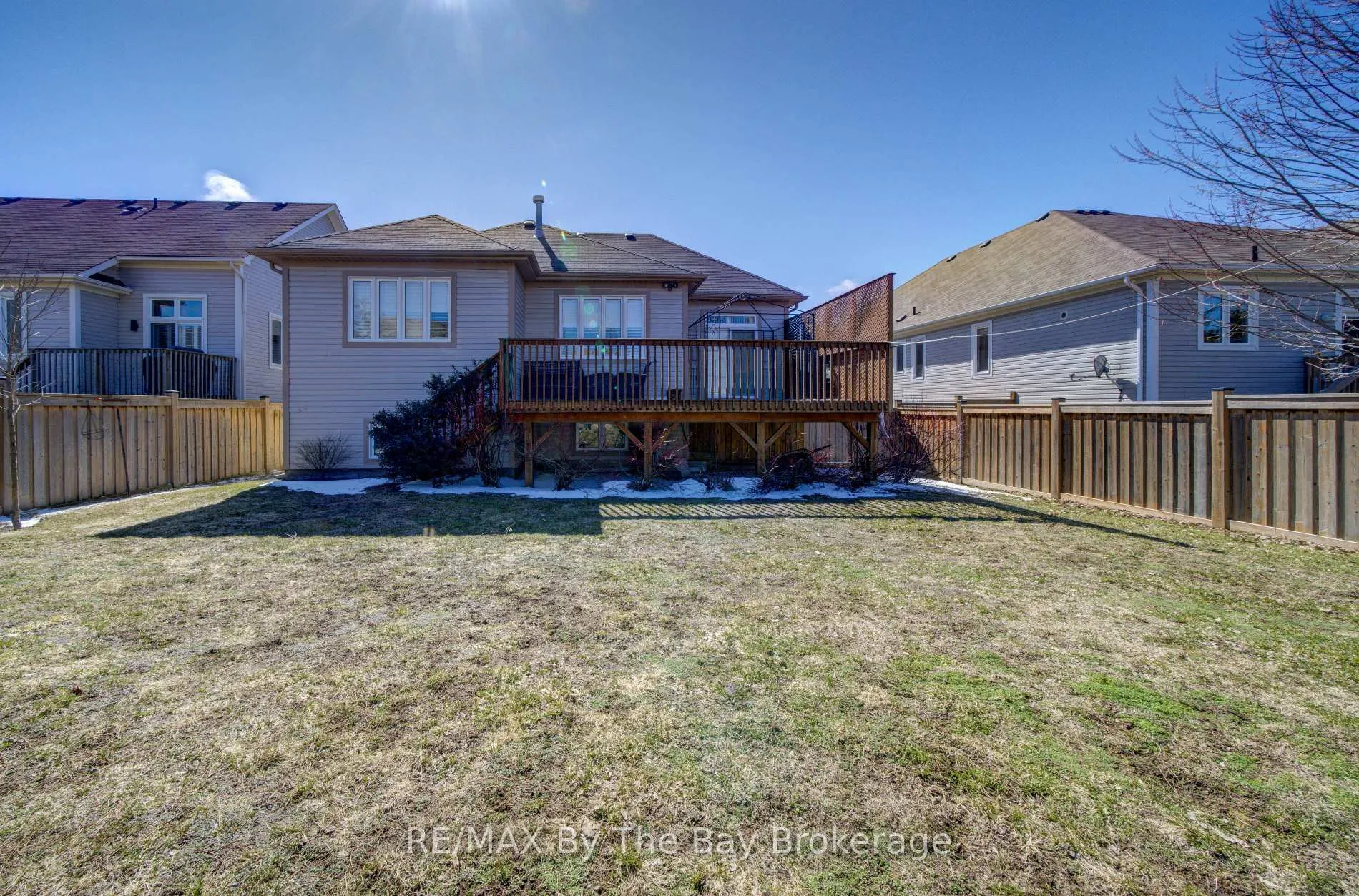 Photo 21 of 69 White Sands Way, Wasaga Beach — HOMEH