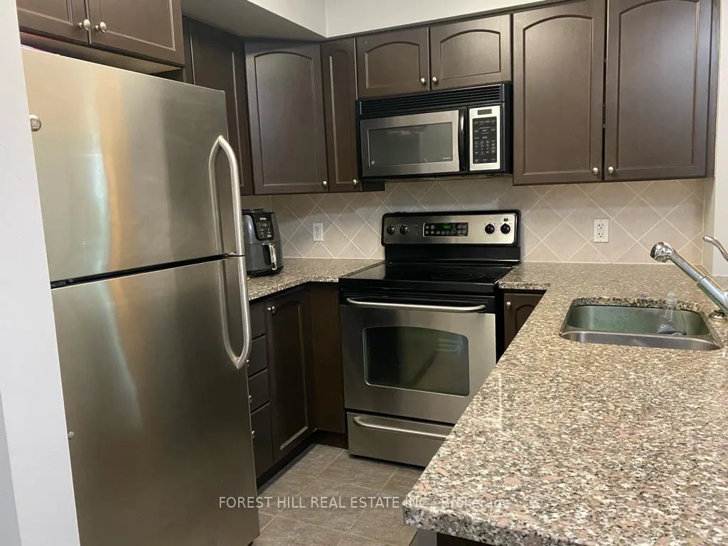 Photo 9 of Unit 515, 30 Grand Trunk Crescent, Toronto, Waterfront Communities — HOMEH