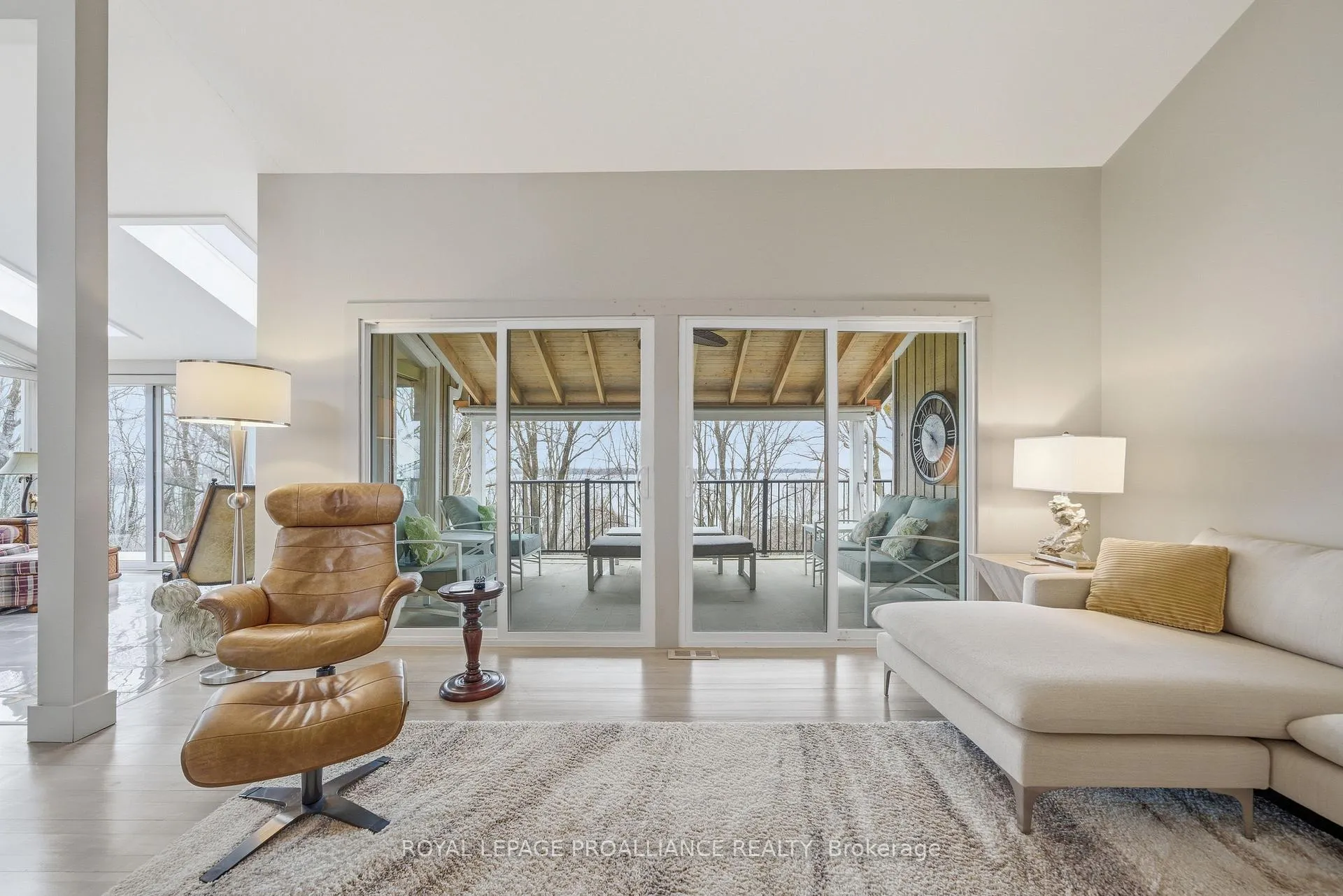 Photo 15 of 1544 County Road 14, Prince Edward County, Sophiasburg Ward — HOMEH