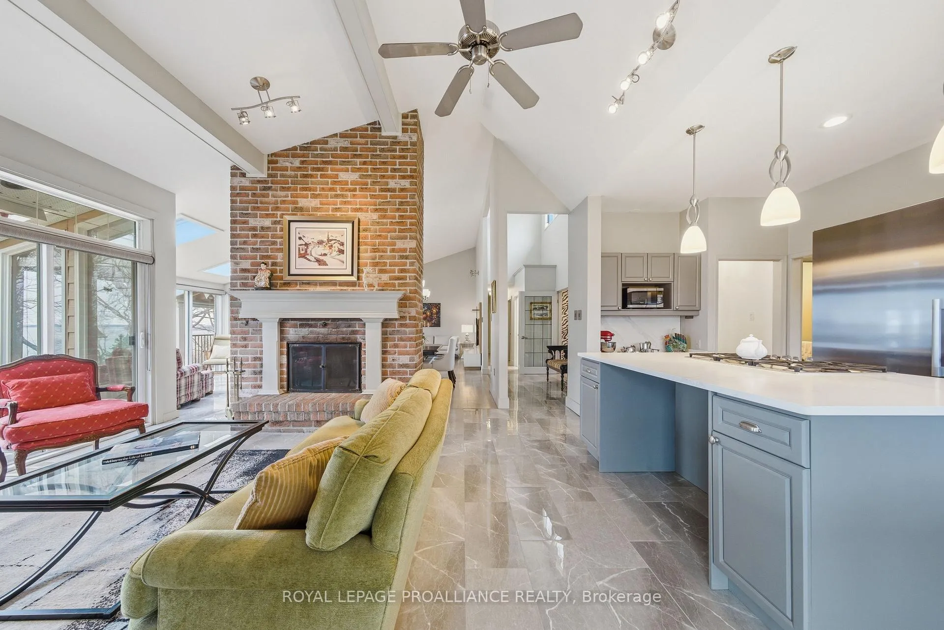 Photo 18 of 1544 County Road 14, Prince Edward County, Sophiasburg Ward — HOMEH