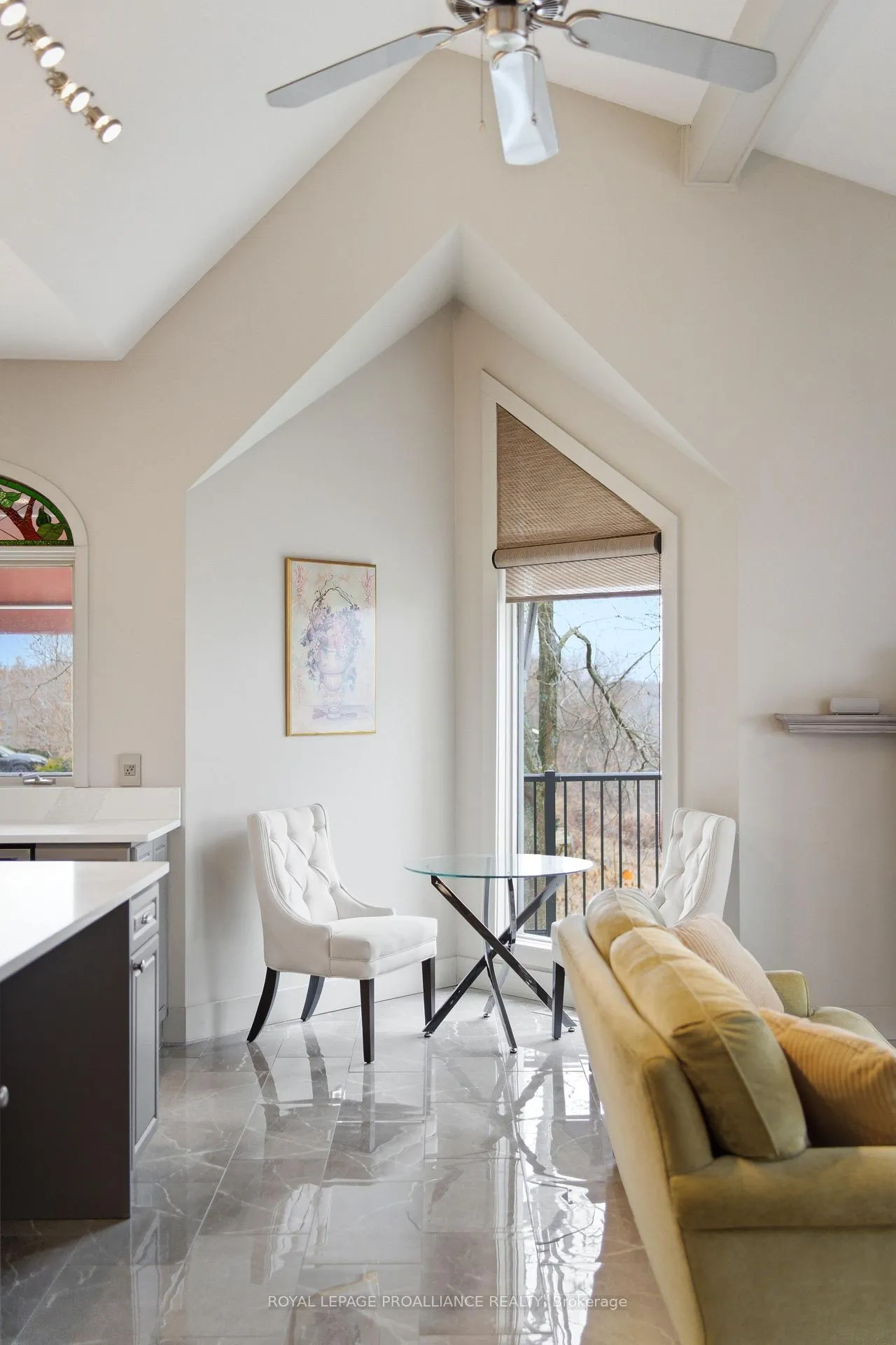 Photo 23 of 1544 County Road 14, Prince Edward County, Sophiasburg Ward — HOMEH