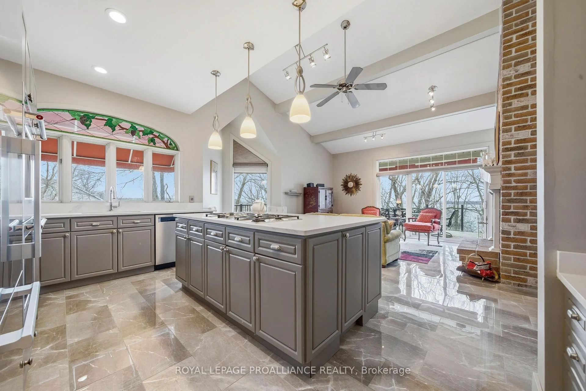 Photo 24 of 1544 County Road 14, Prince Edward County, Sophiasburg Ward — HOMEH