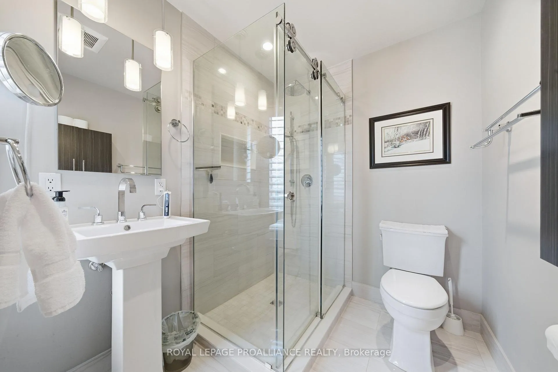 Photo 32 of 1544 County Road 14, Prince Edward County, Sophiasburg Ward — HOMEH