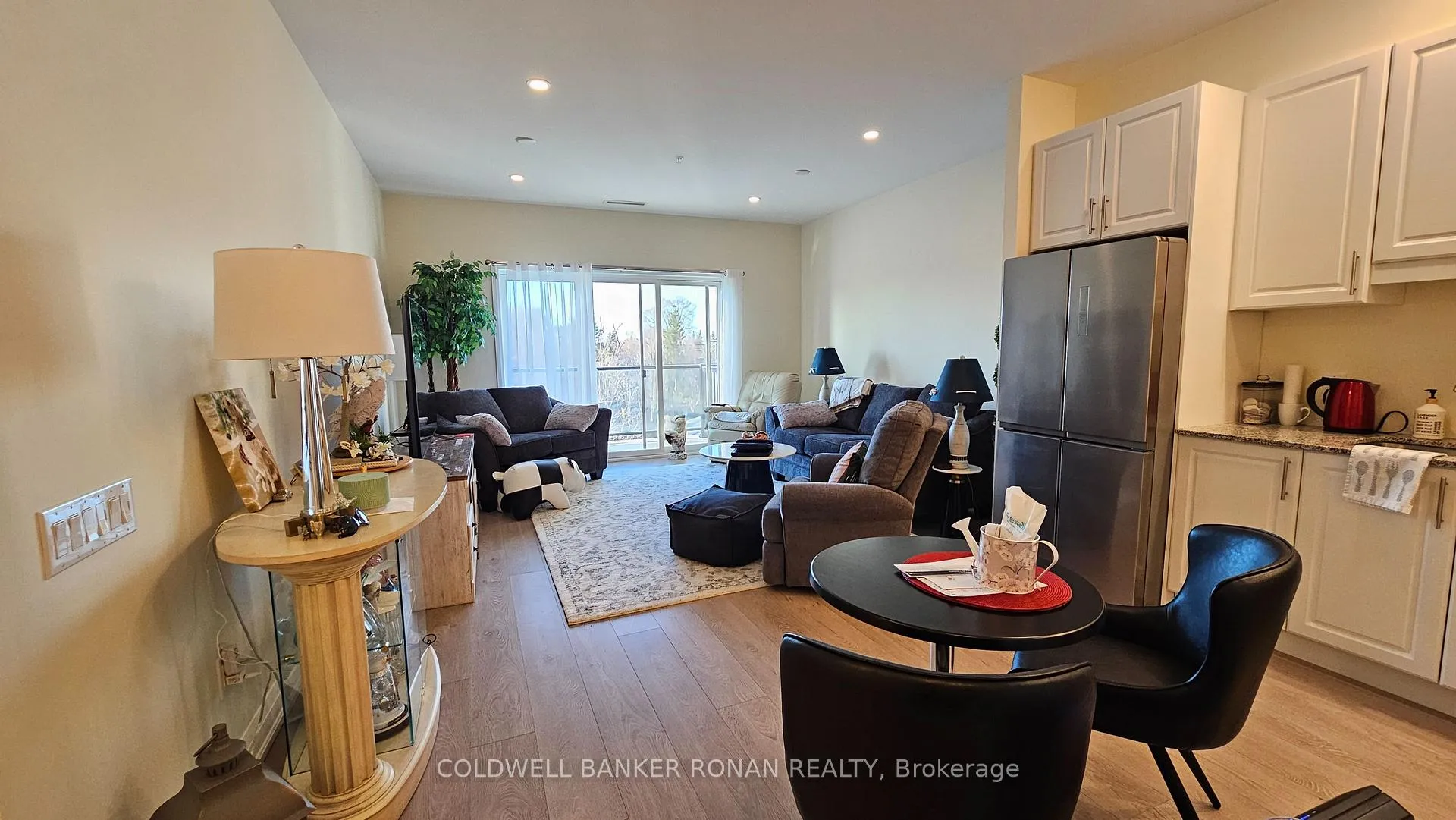 Photo 8 of Unit 407, 64 Queen Street S, New Tecumseth, Tottenham — HOMEH