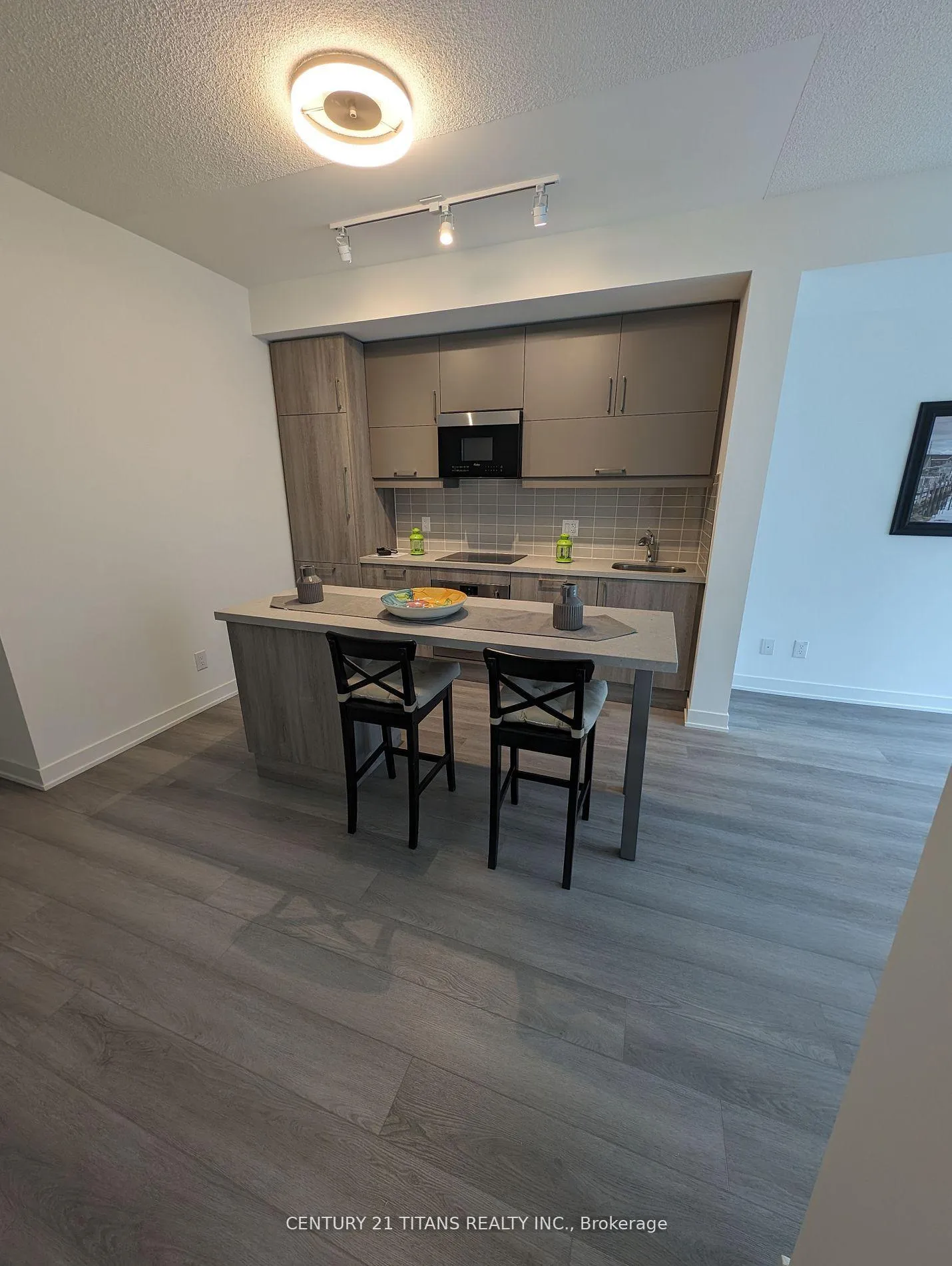 Photo 2 of Unit 723, 8119 Birchmount Road, Markham, Unionville — HOMEH