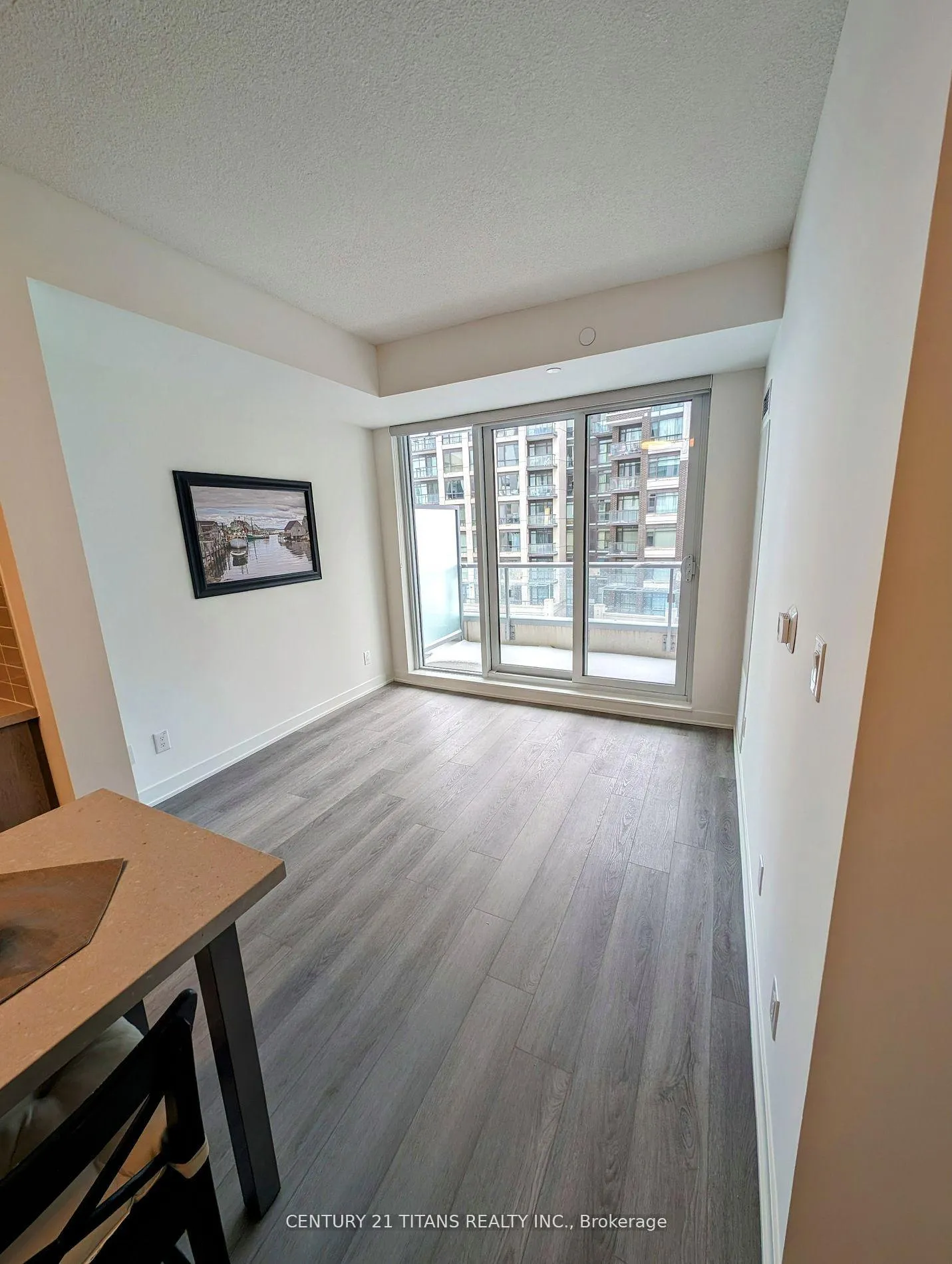 Photo 6 of Unit 723, 8119 Birchmount Road, Markham, Unionville — HOMEH