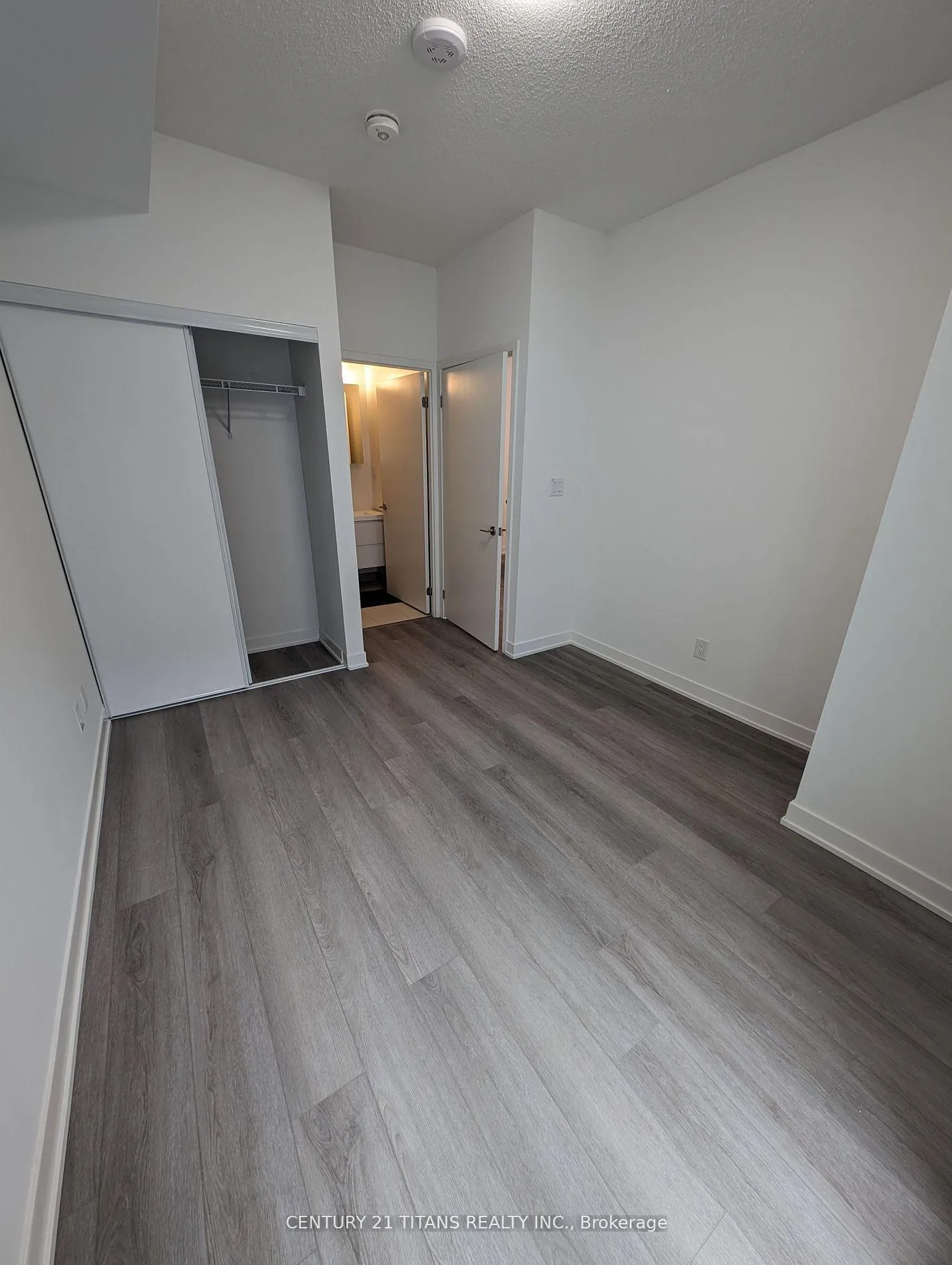 Photo 8 of Unit 723, 8119 Birchmount Road, Markham, Unionville — HOMEH