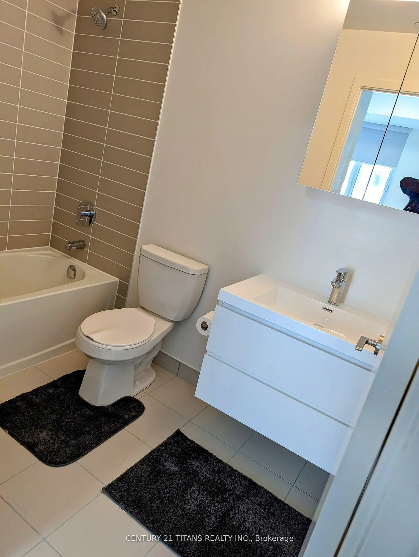Photo 11 of Unit 723, 8119 Birchmount Road, Markham, Unionville — HOMEH