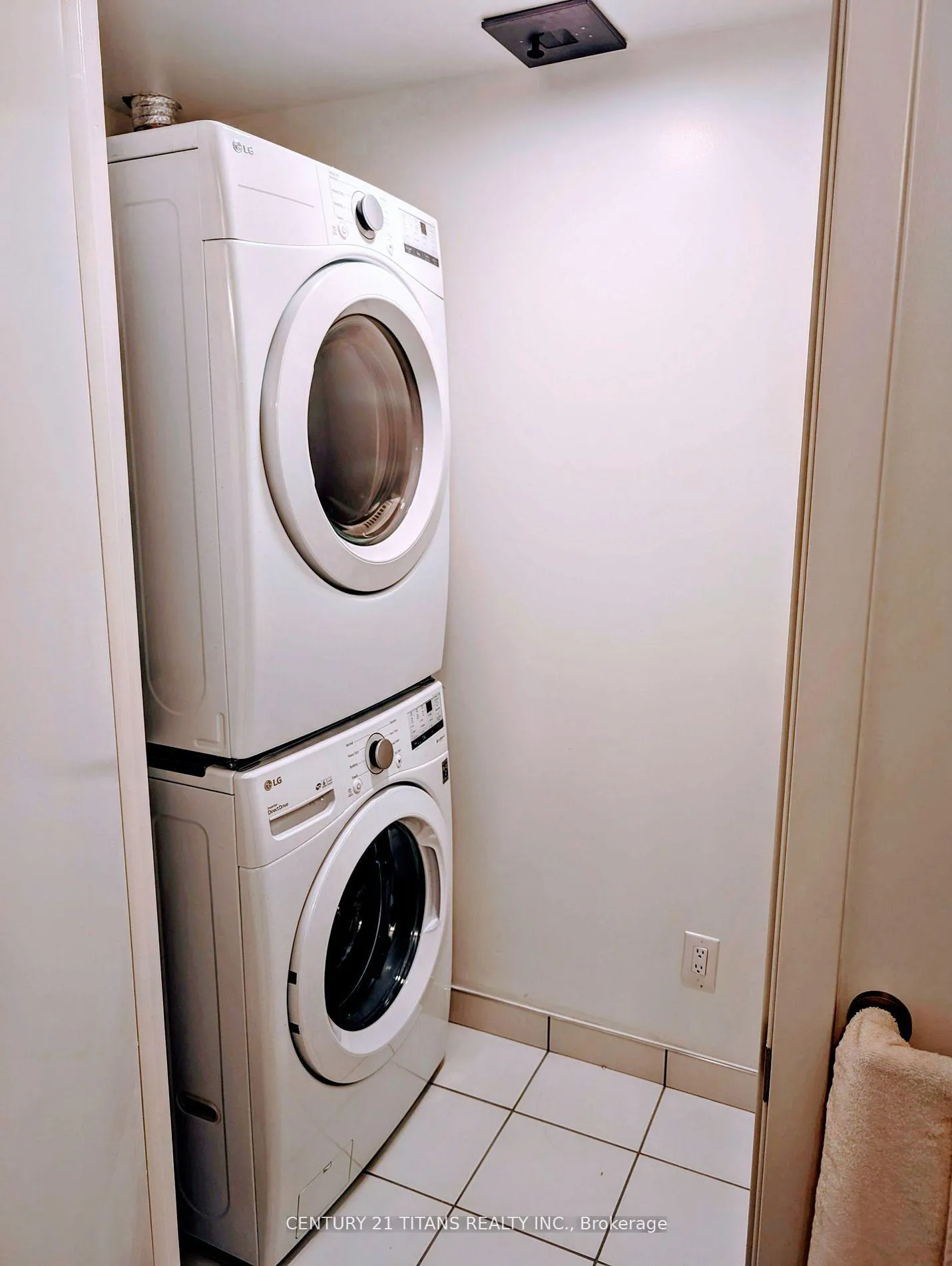Photo 14 of Unit 723, 8119 Birchmount Road, Markham, Unionville — HOMEH