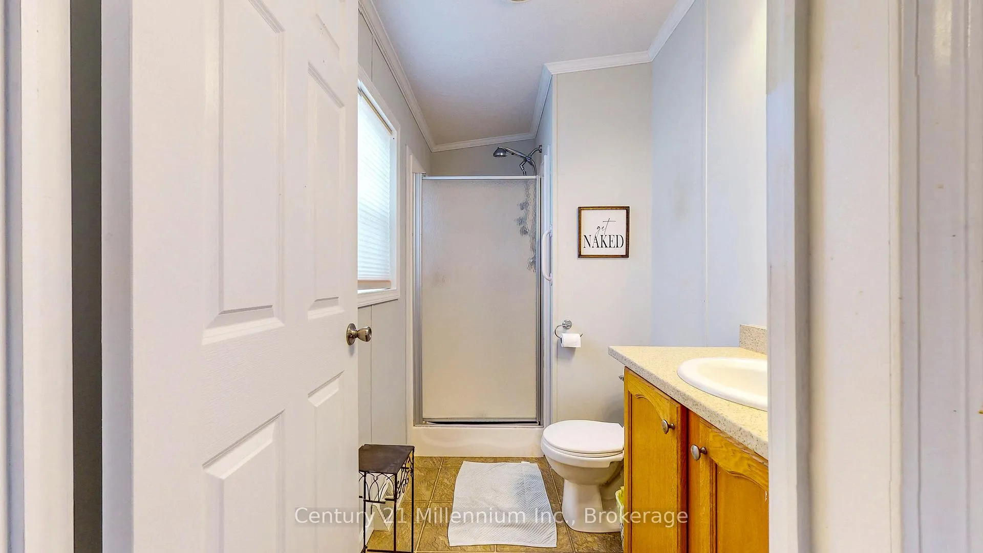 Photo 12 of 9 Illinois Crescent, Wasaga Beach — HOMEH
