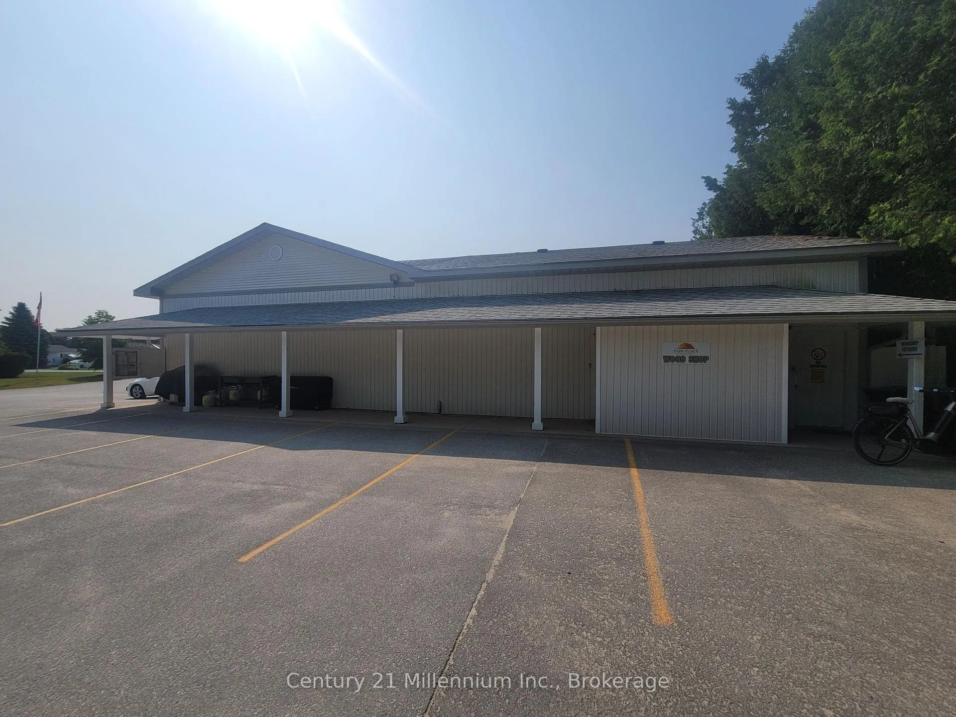 Photo 18 of 9 Illinois Crescent, Wasaga Beach — HOMEH