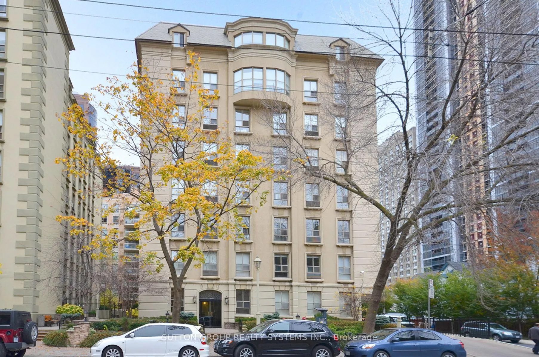 Front of Unit 205, 88 Charles Street E