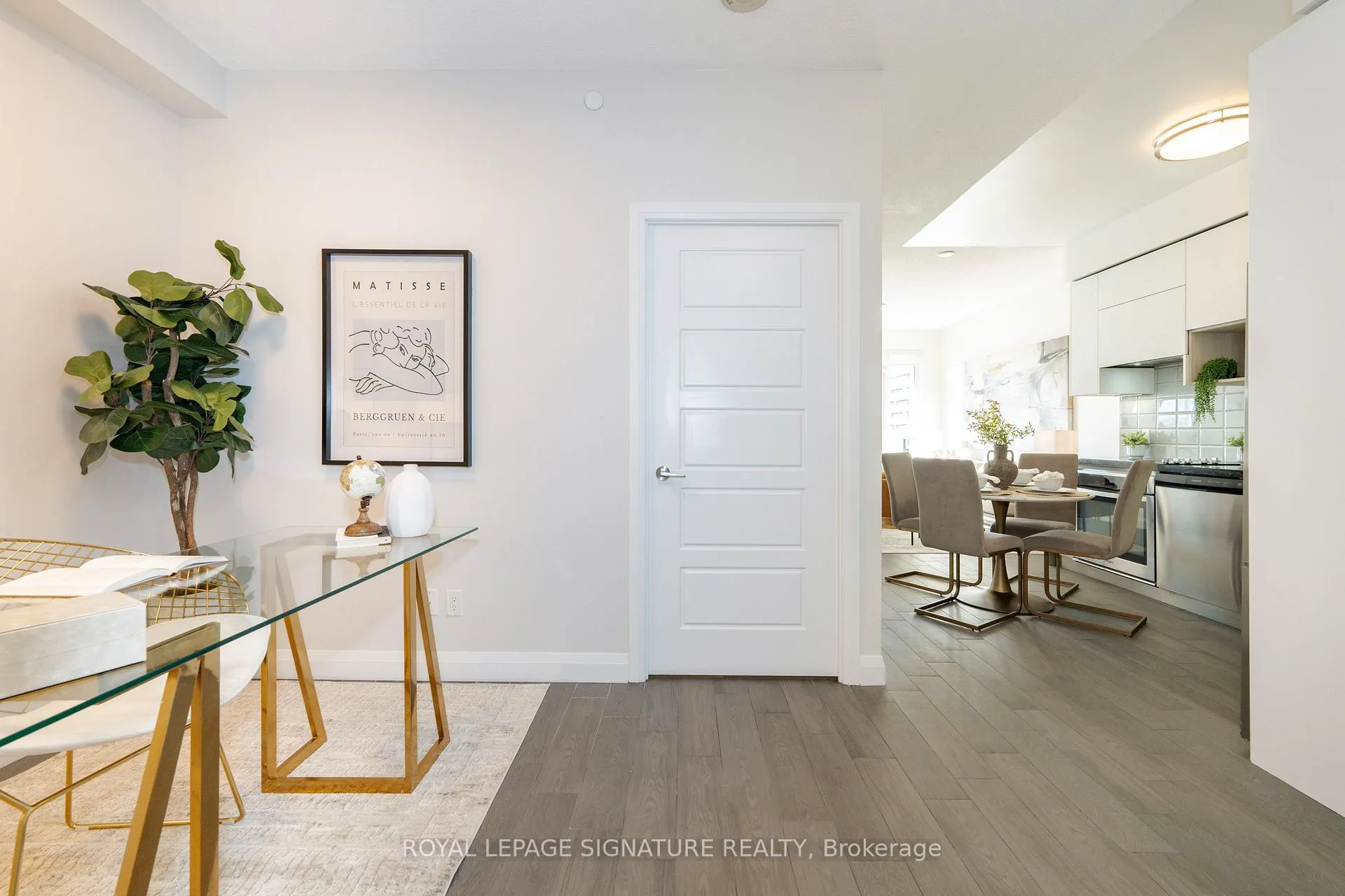 Photo 8 of Unit 1709, 15 Water Walk Drive, Markham, Unionville — HOMEH
