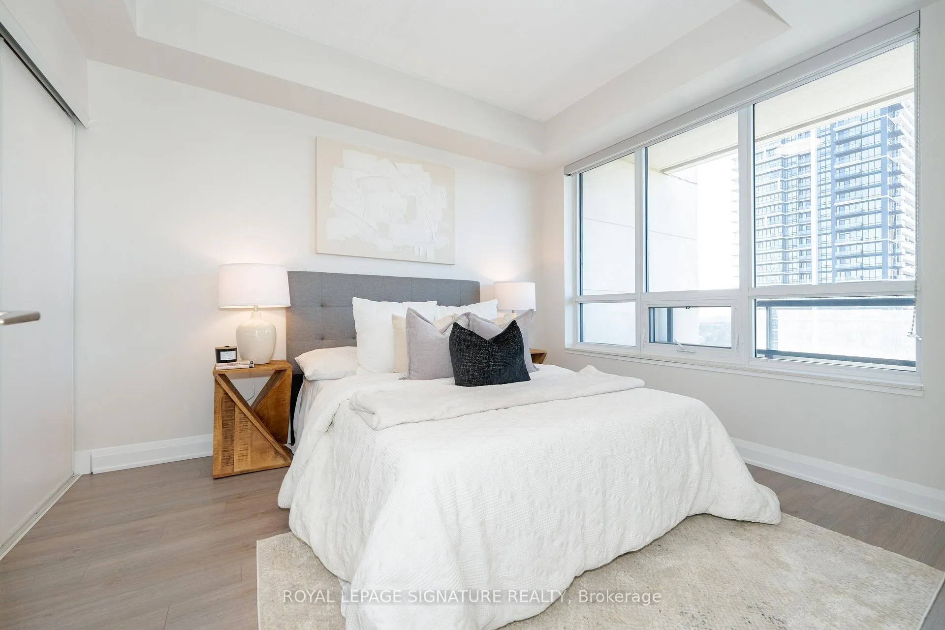 Photo 15 of Unit 1709, 15 Water Walk Drive, Markham, Unionville — HOMEH