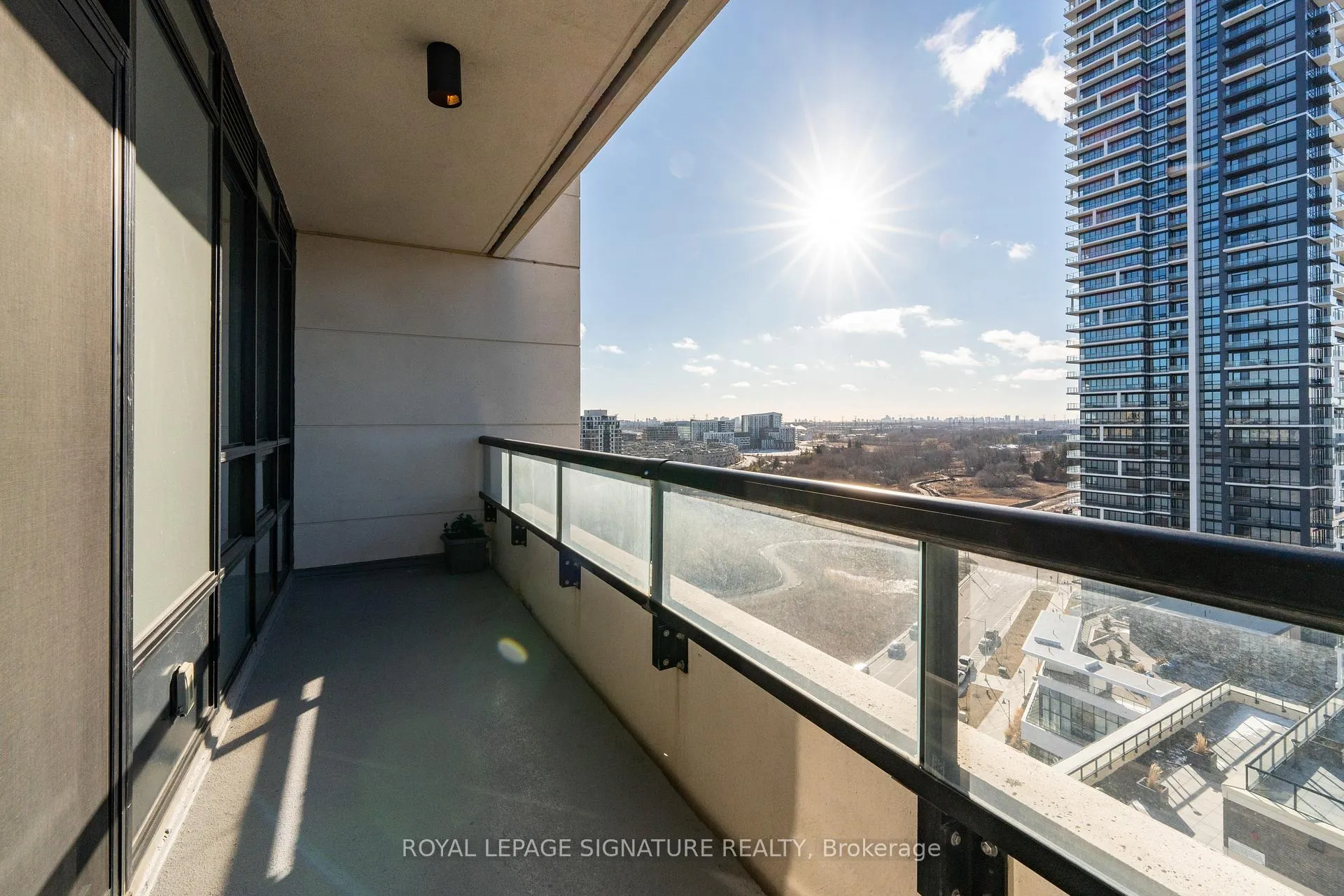 Photo 23 of Unit 1709, 15 Water Walk Drive, Markham, Unionville — HOMEH