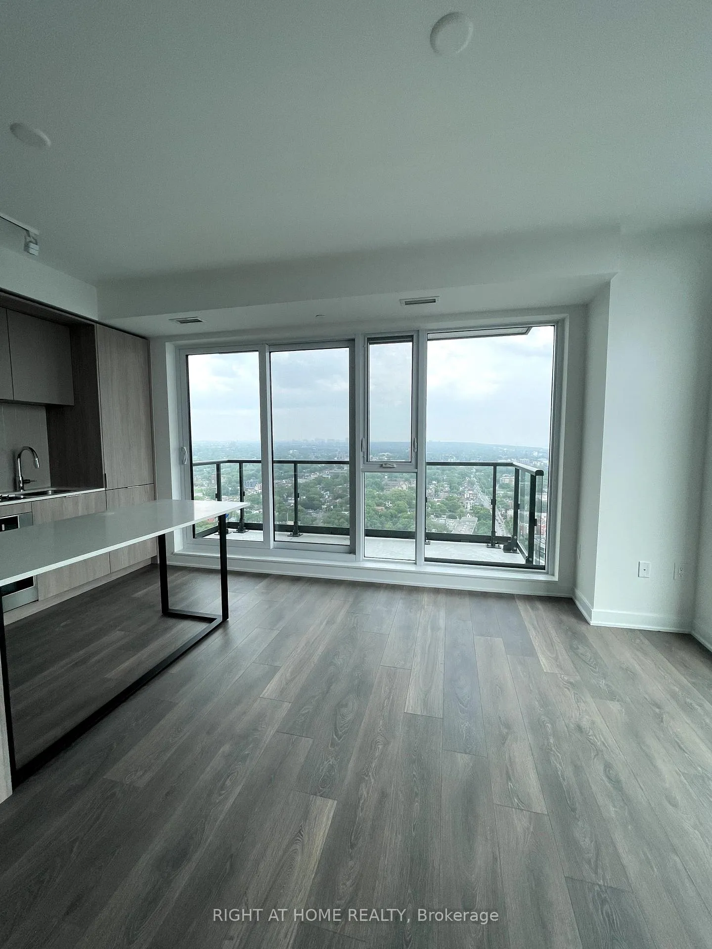 Photo 11 of Unit 2902, 130 River Street, Toronto, Regent Park — HOMEH
