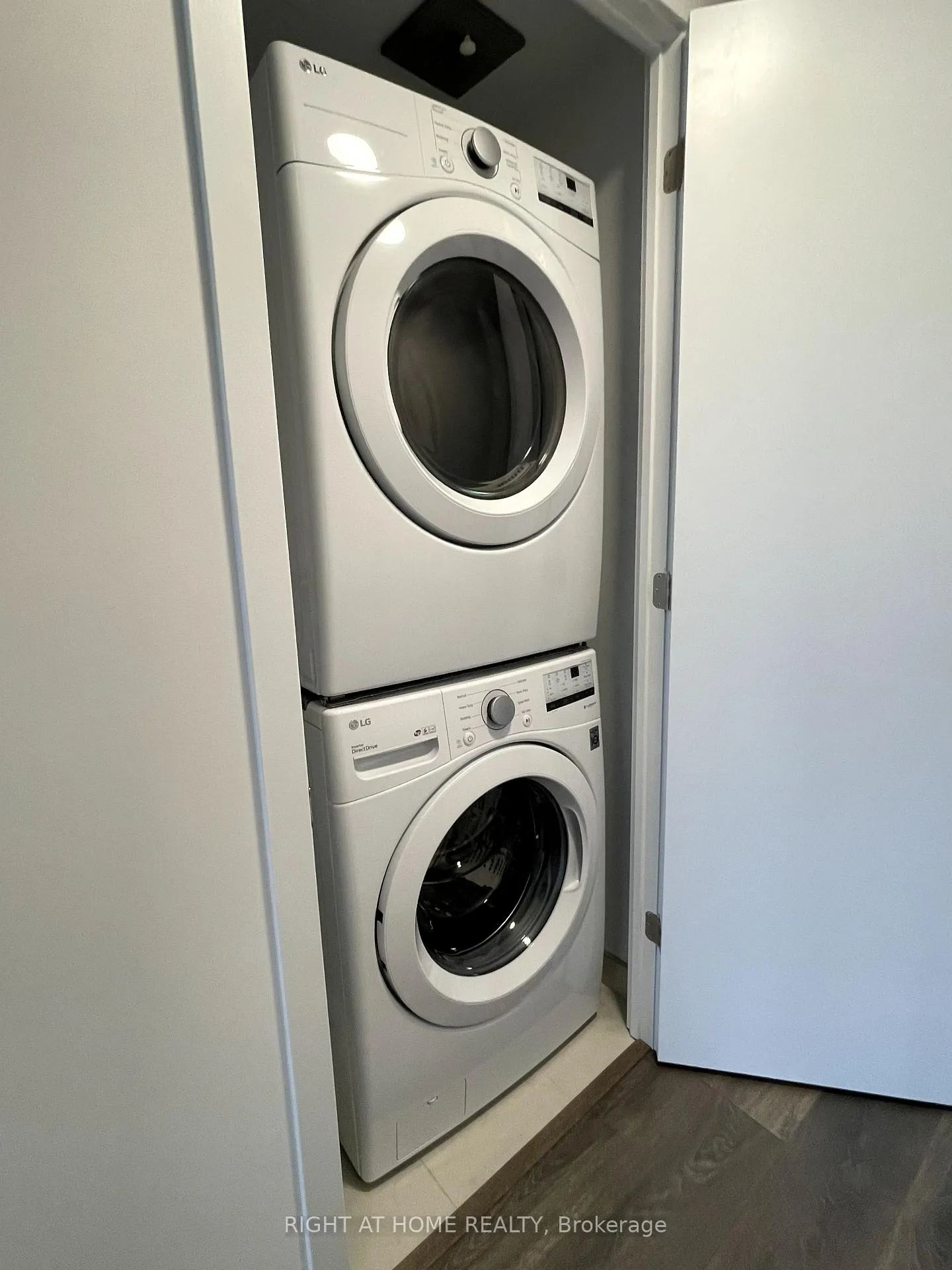 Photo 18 of Unit 2902, 130 River Street, Toronto, Regent Park — HOMEH