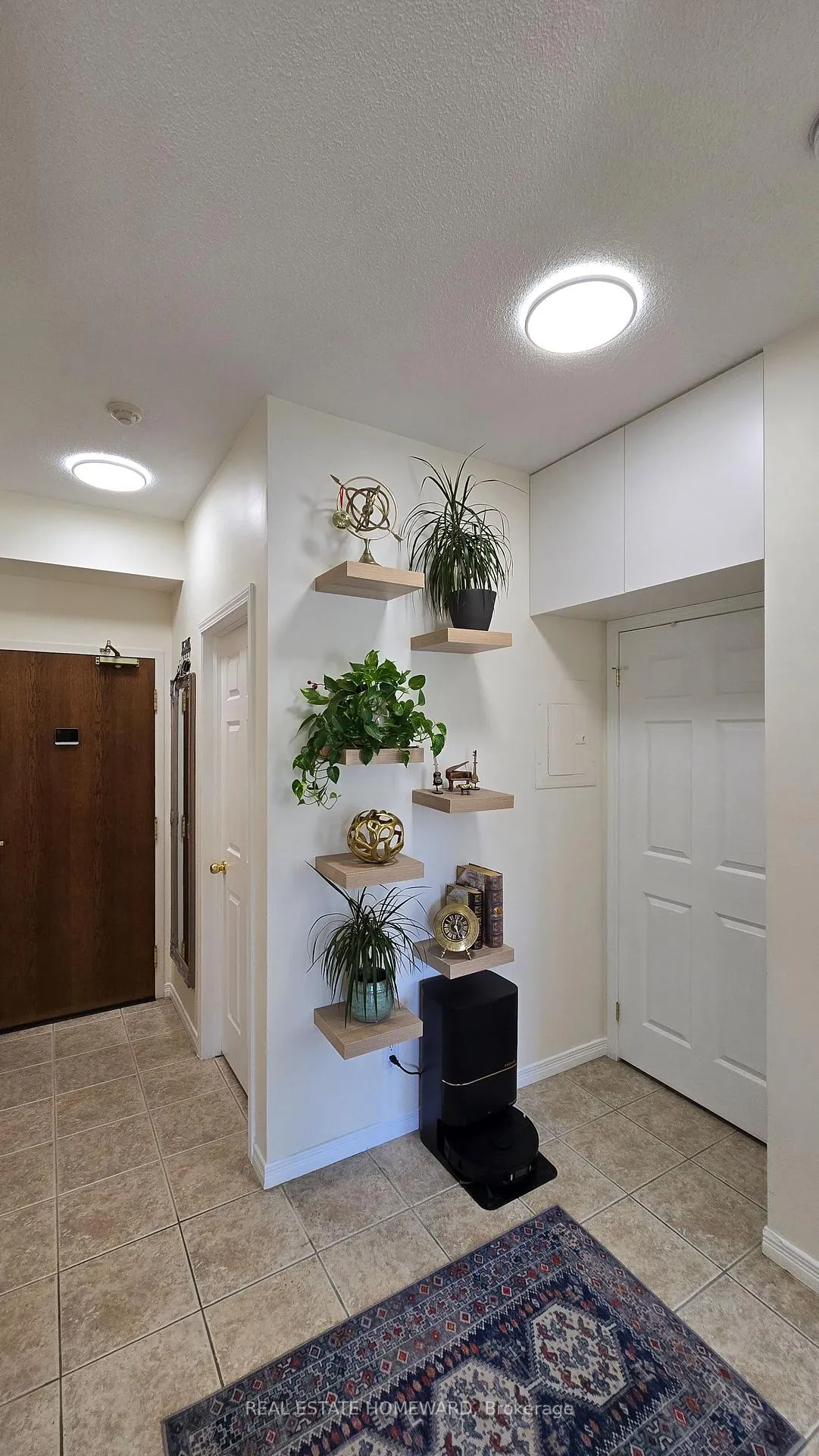 Photo 13 of Unit 314, 2 Maison Parc Court, Vaughan, Lakeview Estates — HOMEH