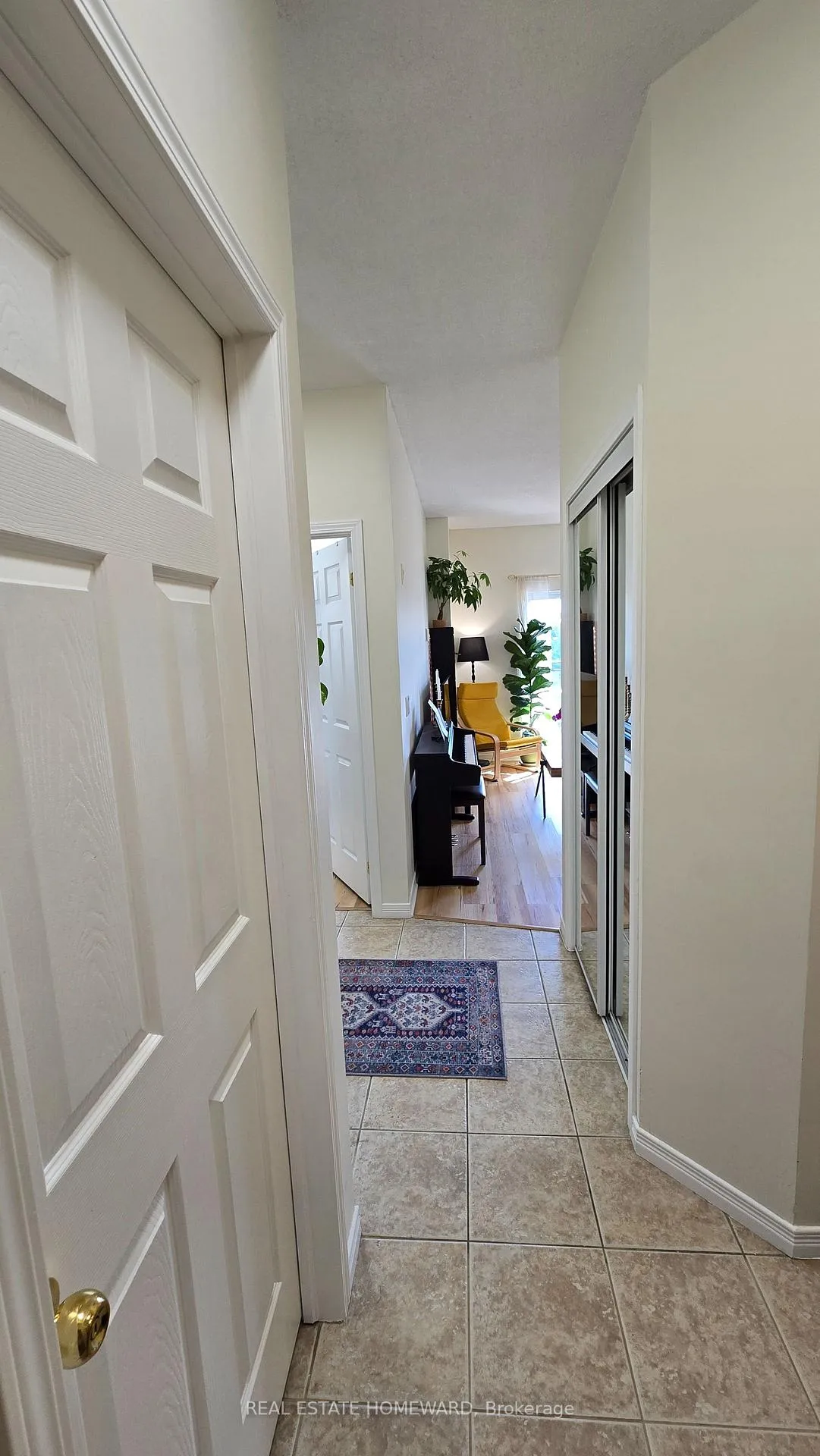 Photo 14 of Unit 314, 2 Maison Parc Court, Vaughan, Lakeview Estates — HOMEH