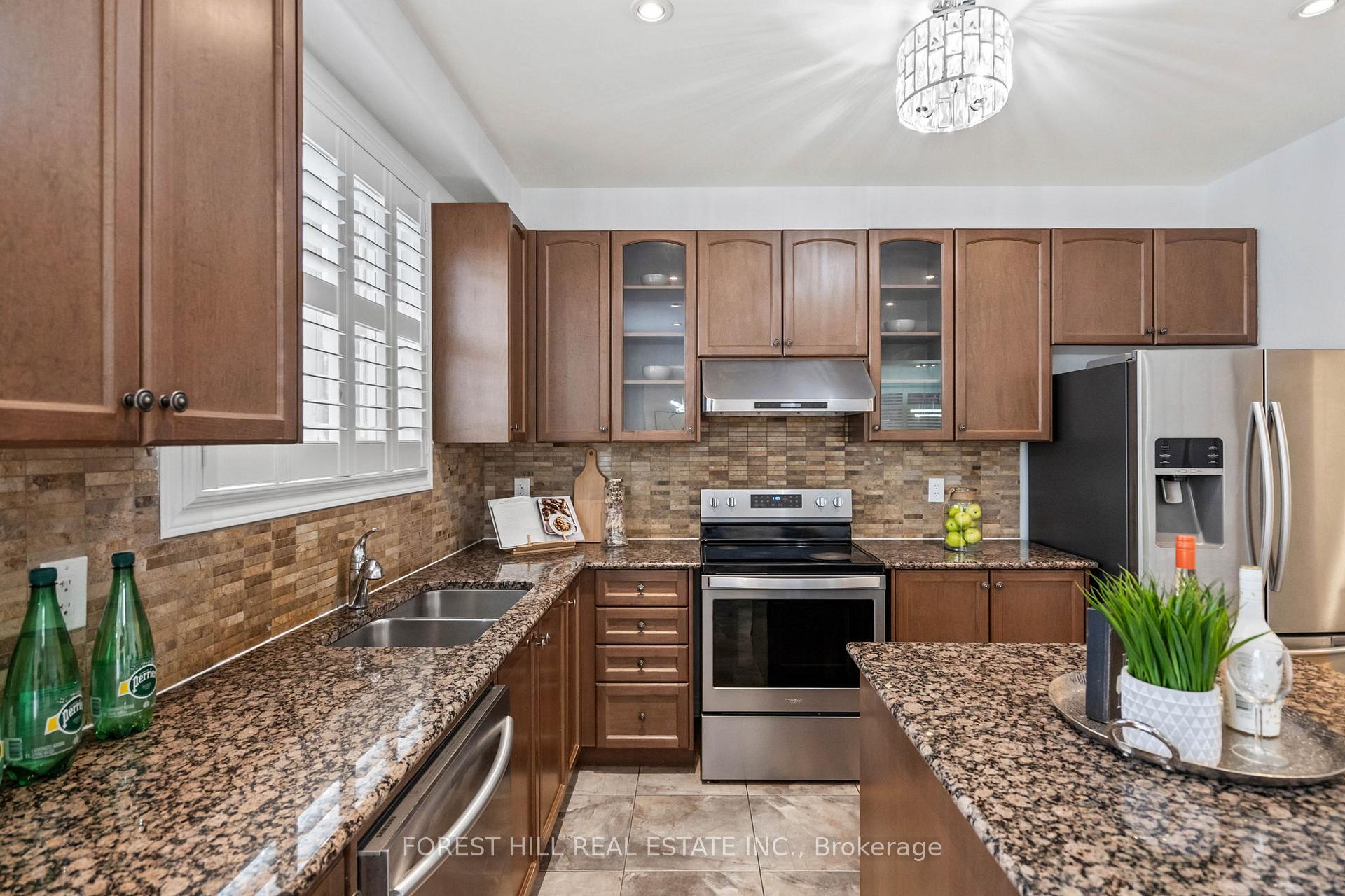Photo 10 of 39 Harper Hill Drive, Ajax, Northeast Ajax — HOMEH