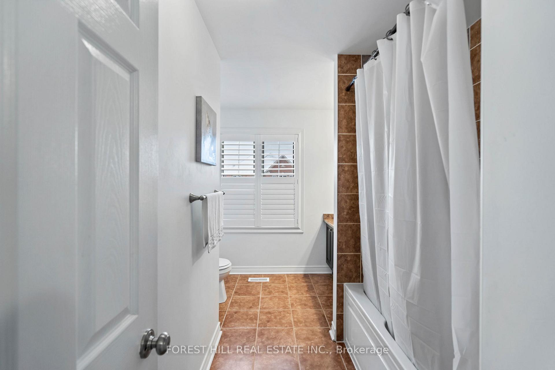 Photo 25 of 39 Harper Hill Drive, Ajax, Northeast Ajax — HOMEH