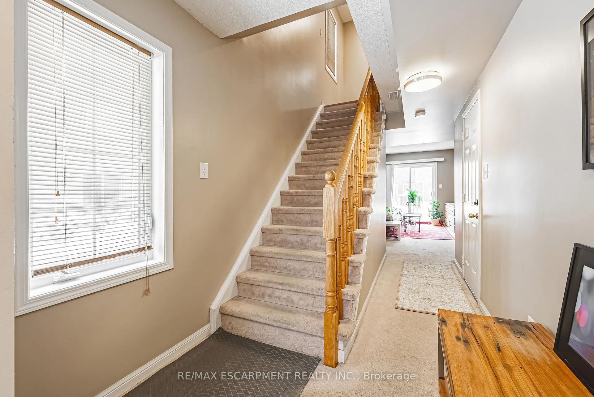 Photo 5 of Unit 49, 470 Beach Boulevard, Hamilton, Hamilton Beach — HOMEH