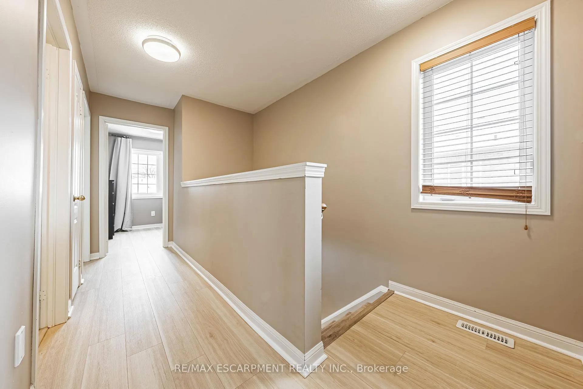 Photo 24 of Unit 49, 470 Beach Boulevard, Hamilton, Hamilton Beach — HOMEH