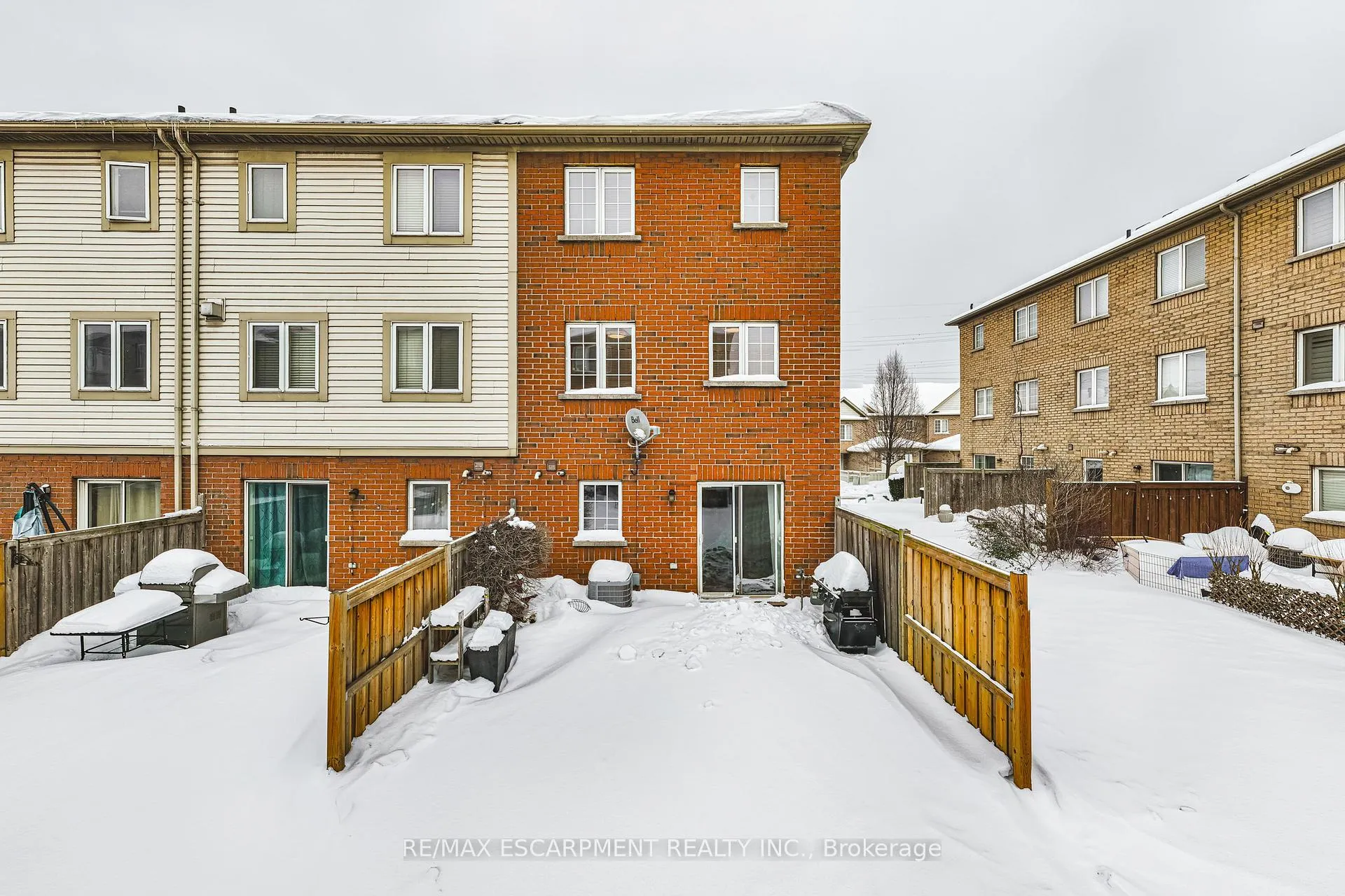 Photo 40 of Unit 49, 470 Beach Boulevard, Hamilton, Hamilton Beach — HOMEH