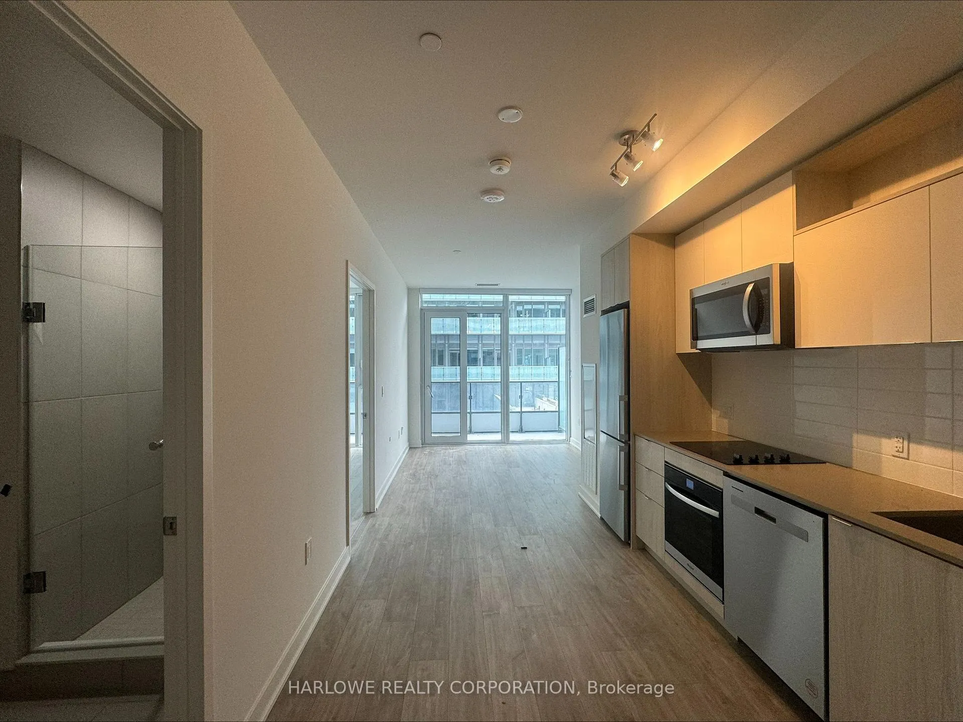 Photo 2 of Unit 1928 E, 70 Princess Street E, Toronto, Waterfront Communities — HOMEH