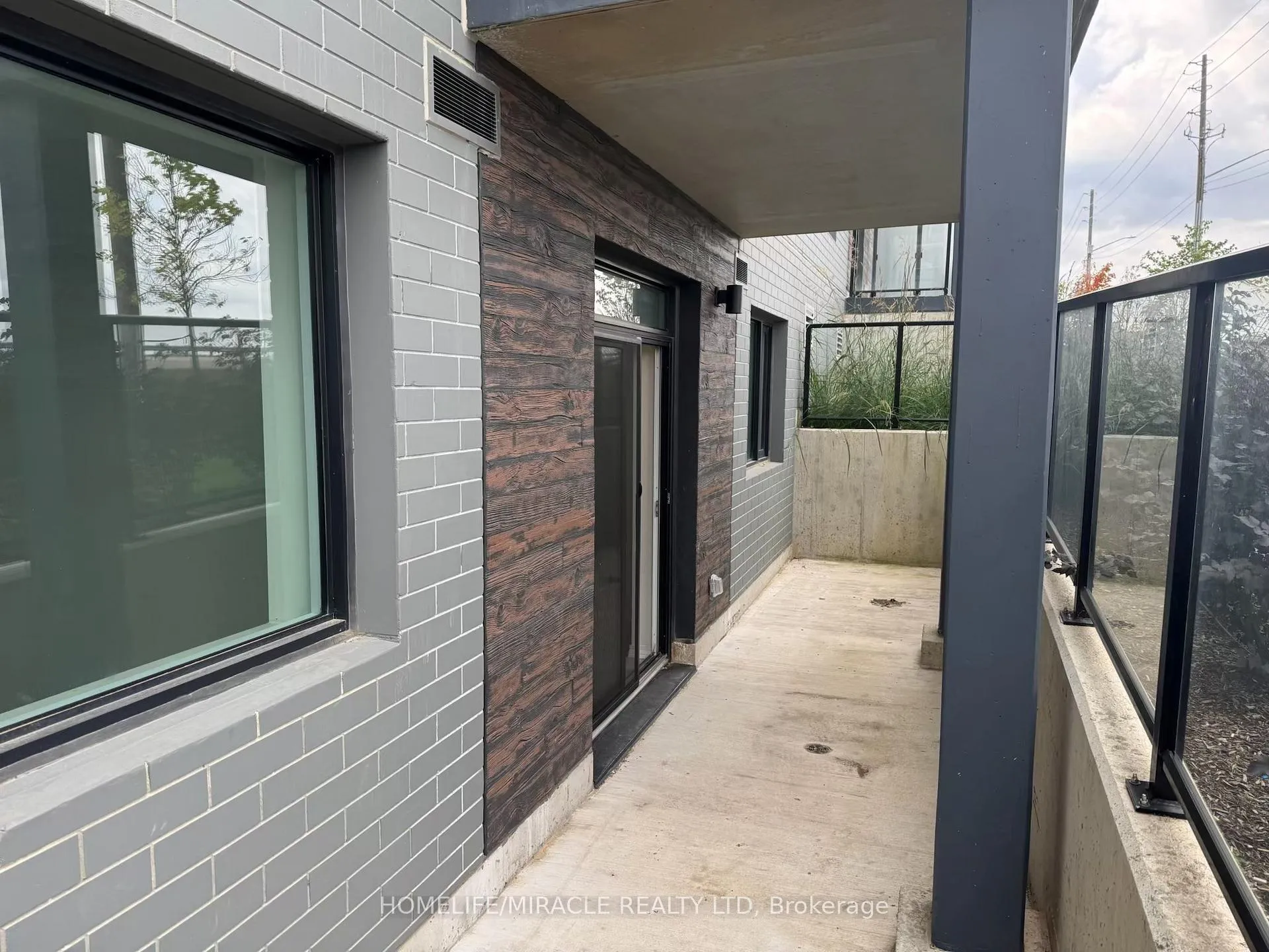 Photo 7 of Unit 103, 1098 Paisley Road, Guelph, Willow West/Sugarbush/West Acres — HOMEH