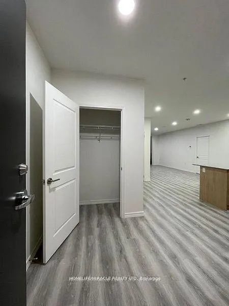 Photo 8 of Unit 103, 1098 Paisley Road, Guelph, Willow West/Sugarbush/West Acres — HOMEH