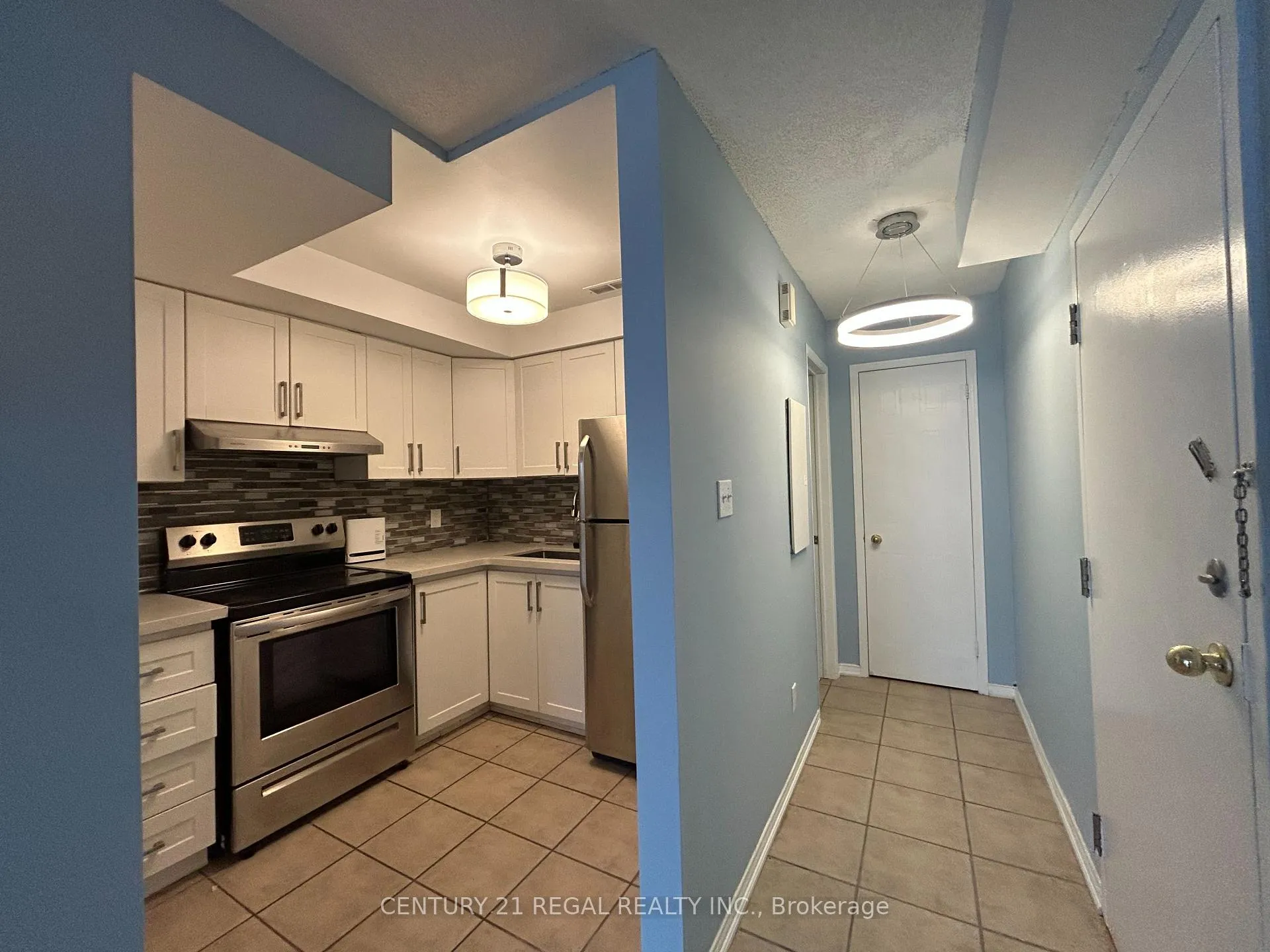 Photo 5 of Unit #2, 1289 Queen Street W, Toronto, South Parkdale — HOMEH