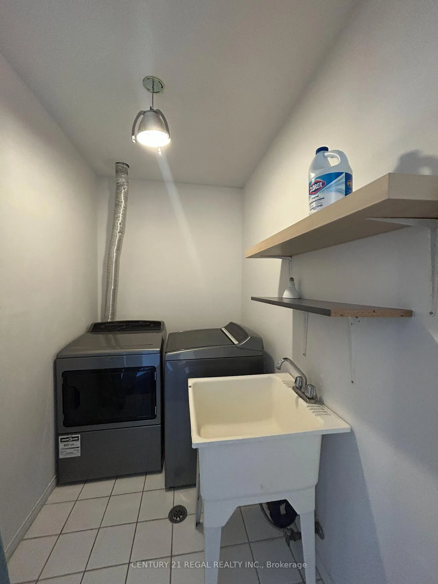 Photo 10 of Unit #2, 1289 Queen Street W, Toronto, South Parkdale — HOMEH