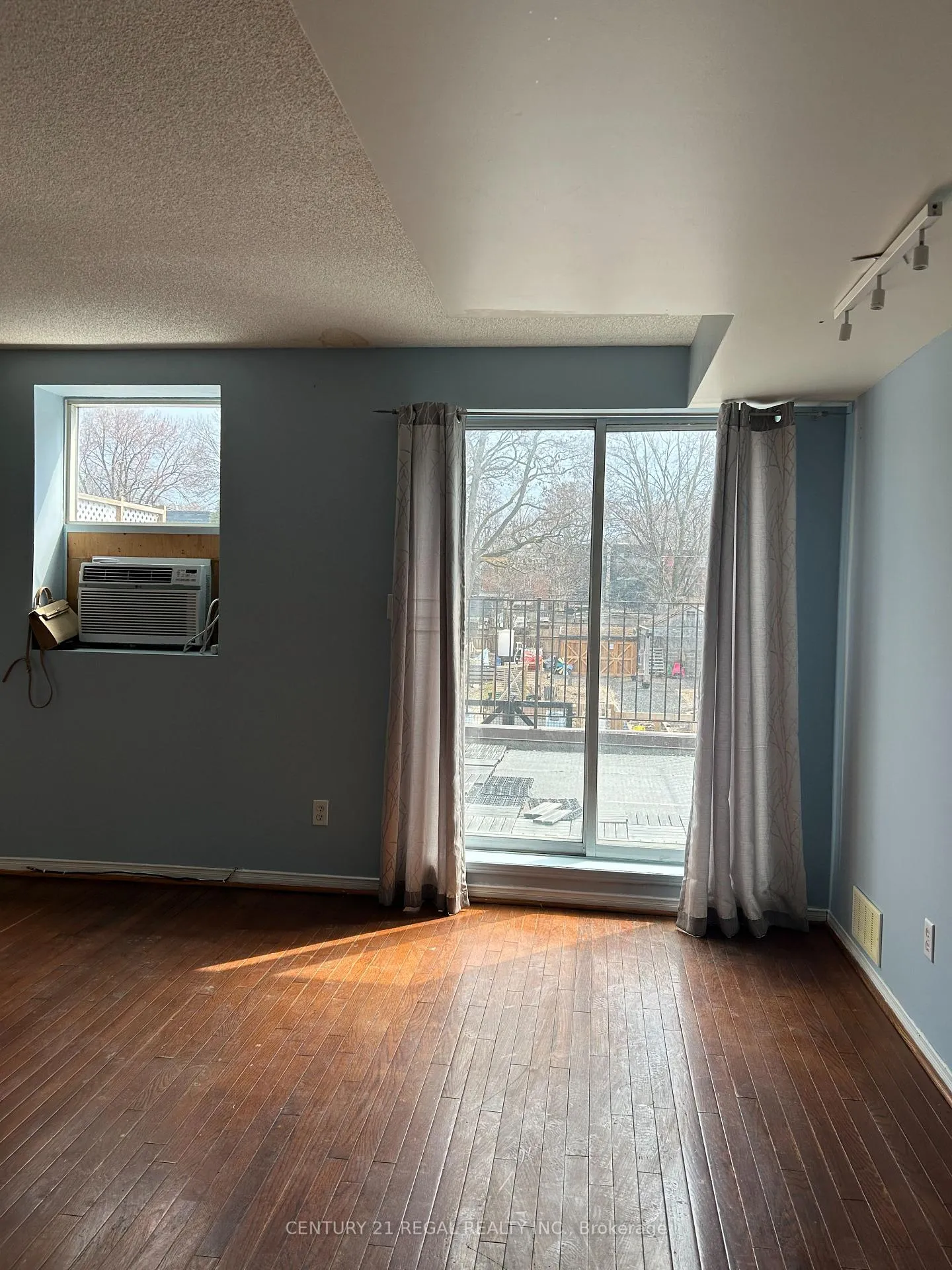 Photo 15 of Unit #2, 1289 Queen Street W, Toronto, South Parkdale — HOMEH