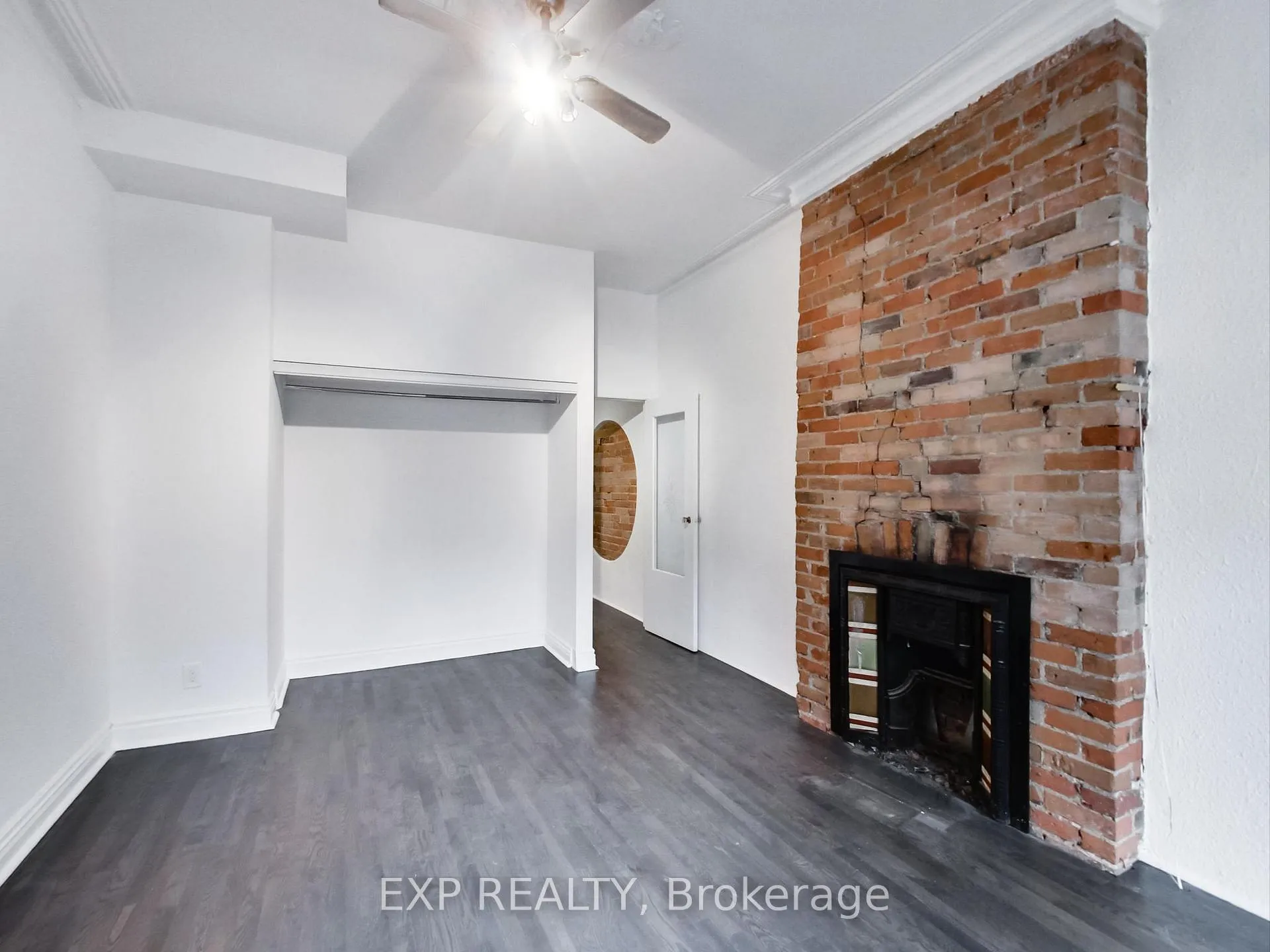 Photo 2 of Unit Unit #1, 38 River Street, Toronto, Regent Park — HOMEH