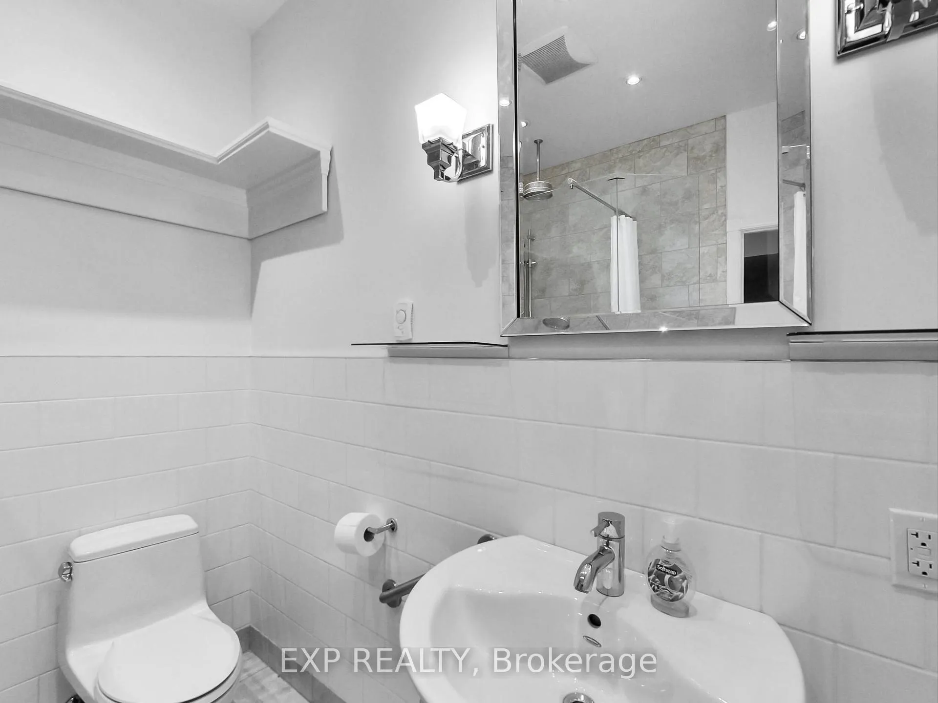 Photo 10 of Unit Unit #1, 38 River Street, Toronto, Regent Park — HOMEH